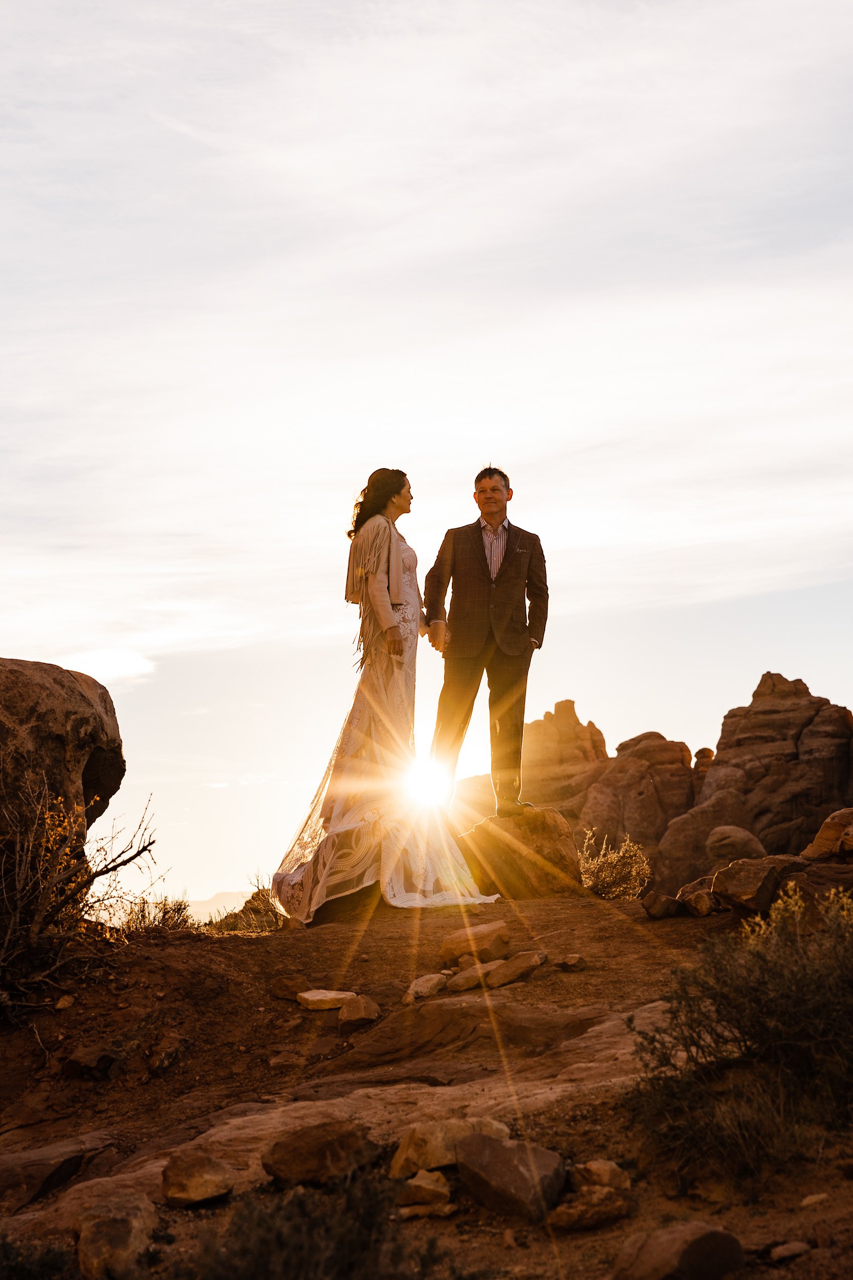 Moab &amp; Amangiri Roadtrip Elopement to Arches National Park | The Hearnes Adventure Photography