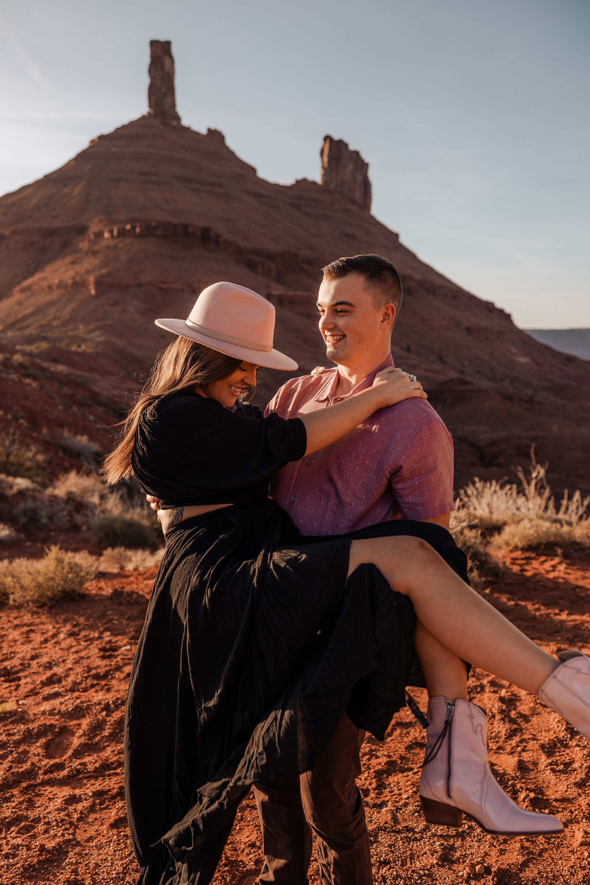 moab, utah engagement session with the hearnes
