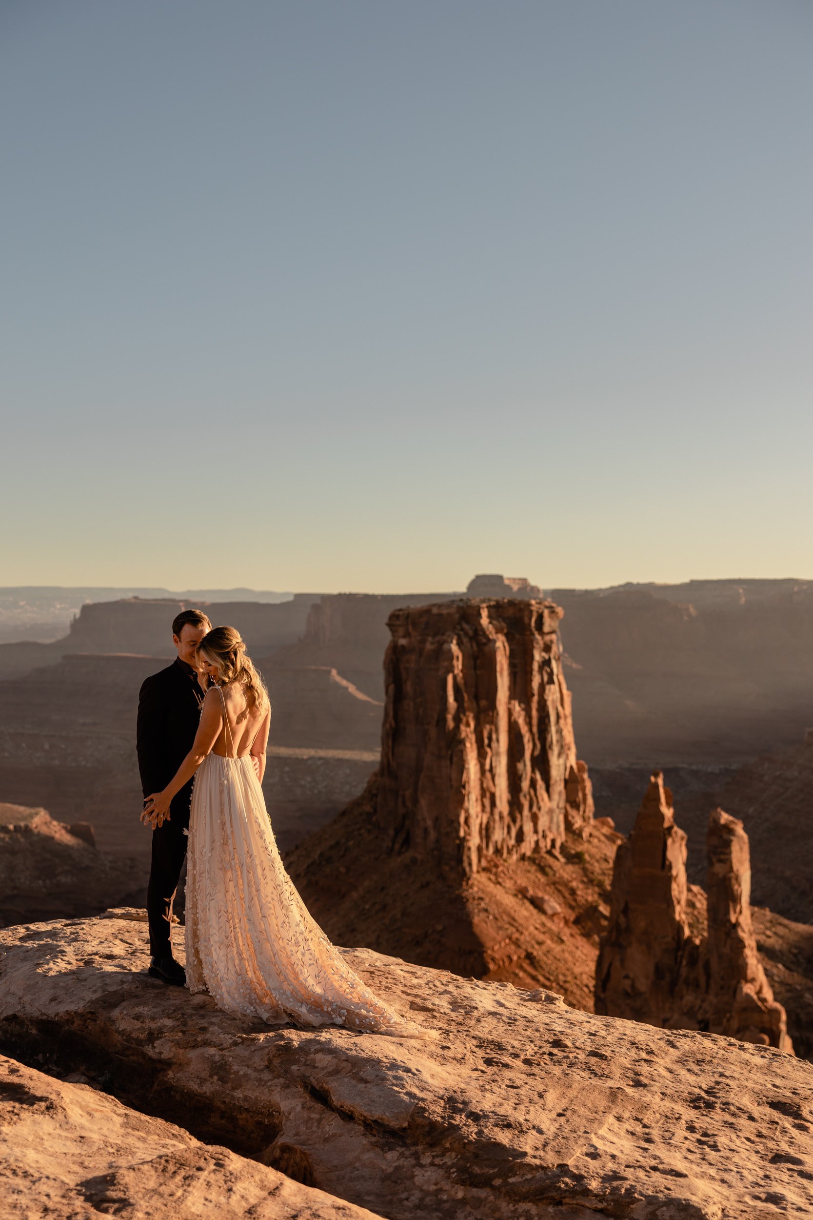 Desert-Western-Wedding-Hearnes-Elopement-Photography-20.jpg