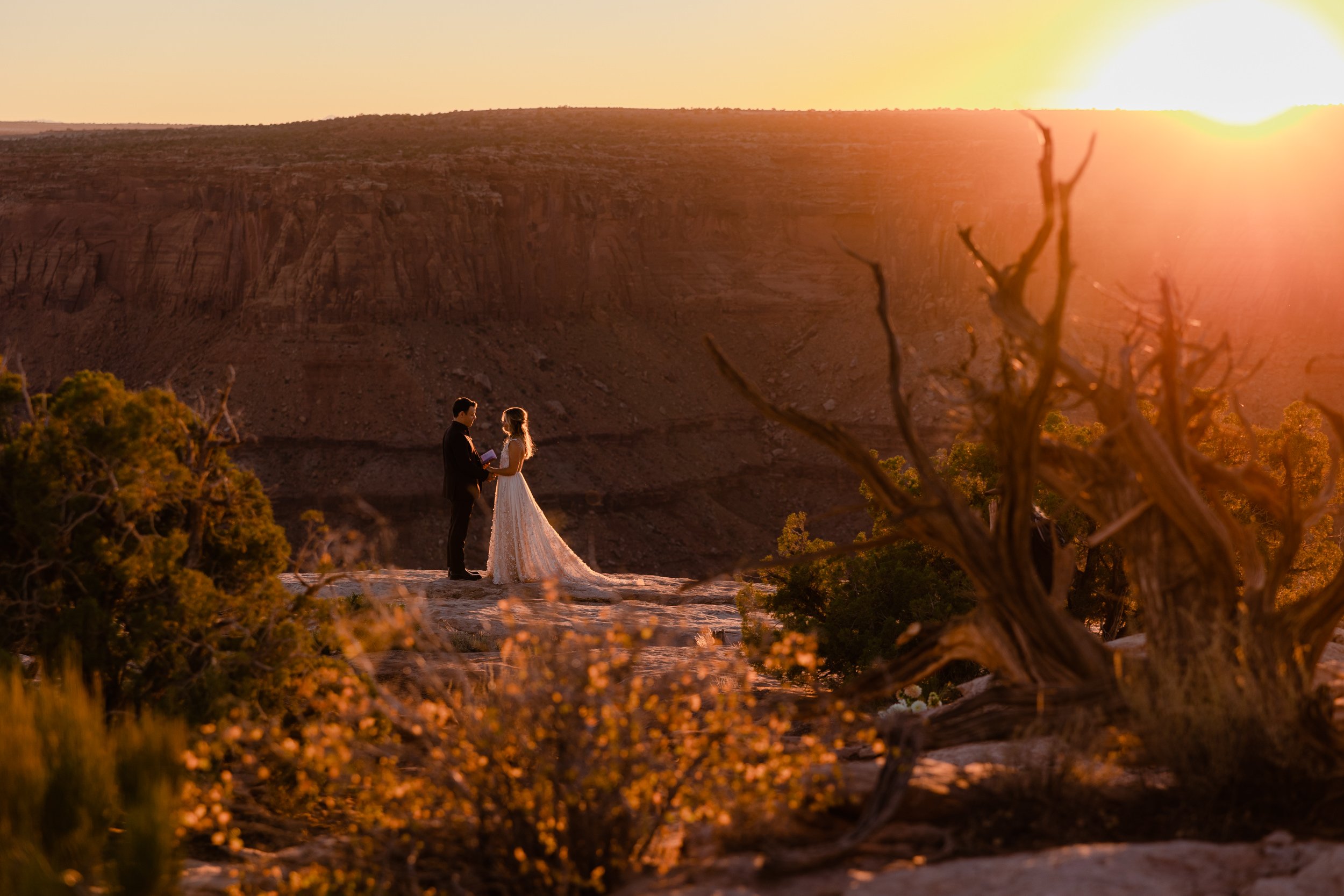 Desert-Western-Wedding-Hearnes-Elopement-Photography-26.jpg