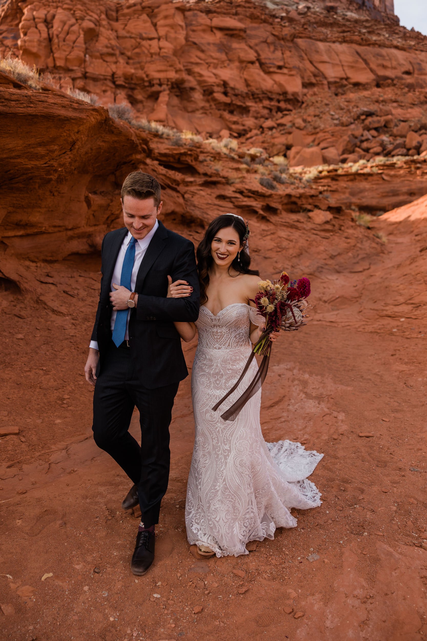 Hearnes-Elopement-Photography-Moab-Wedding-3.jpg