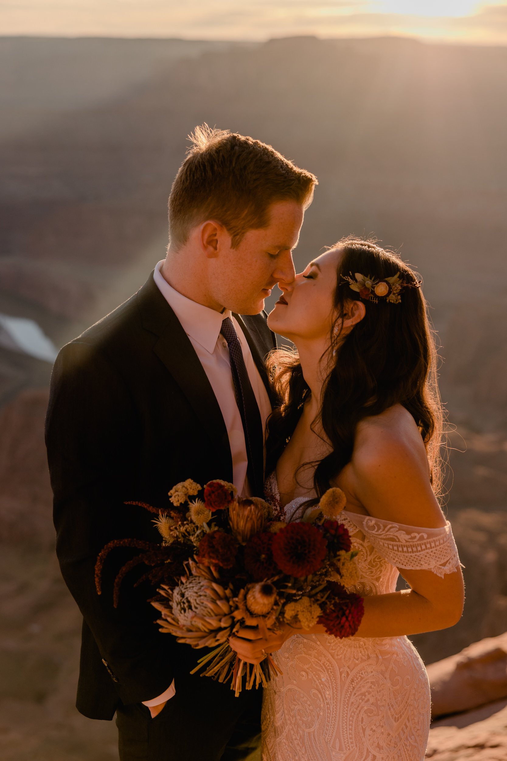 Hearnes-Elopement-Photography-Moab-Wedding-9.jpg