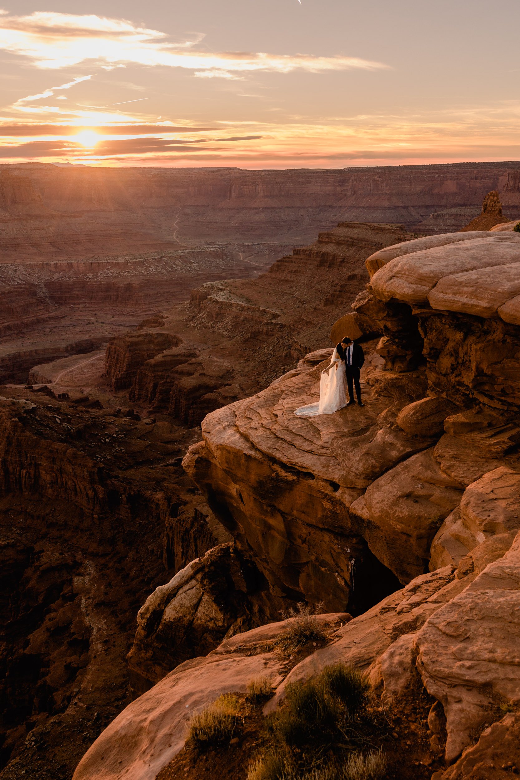 Hearnes-Elopement-Photography-Moab-Wedding-13.jpg