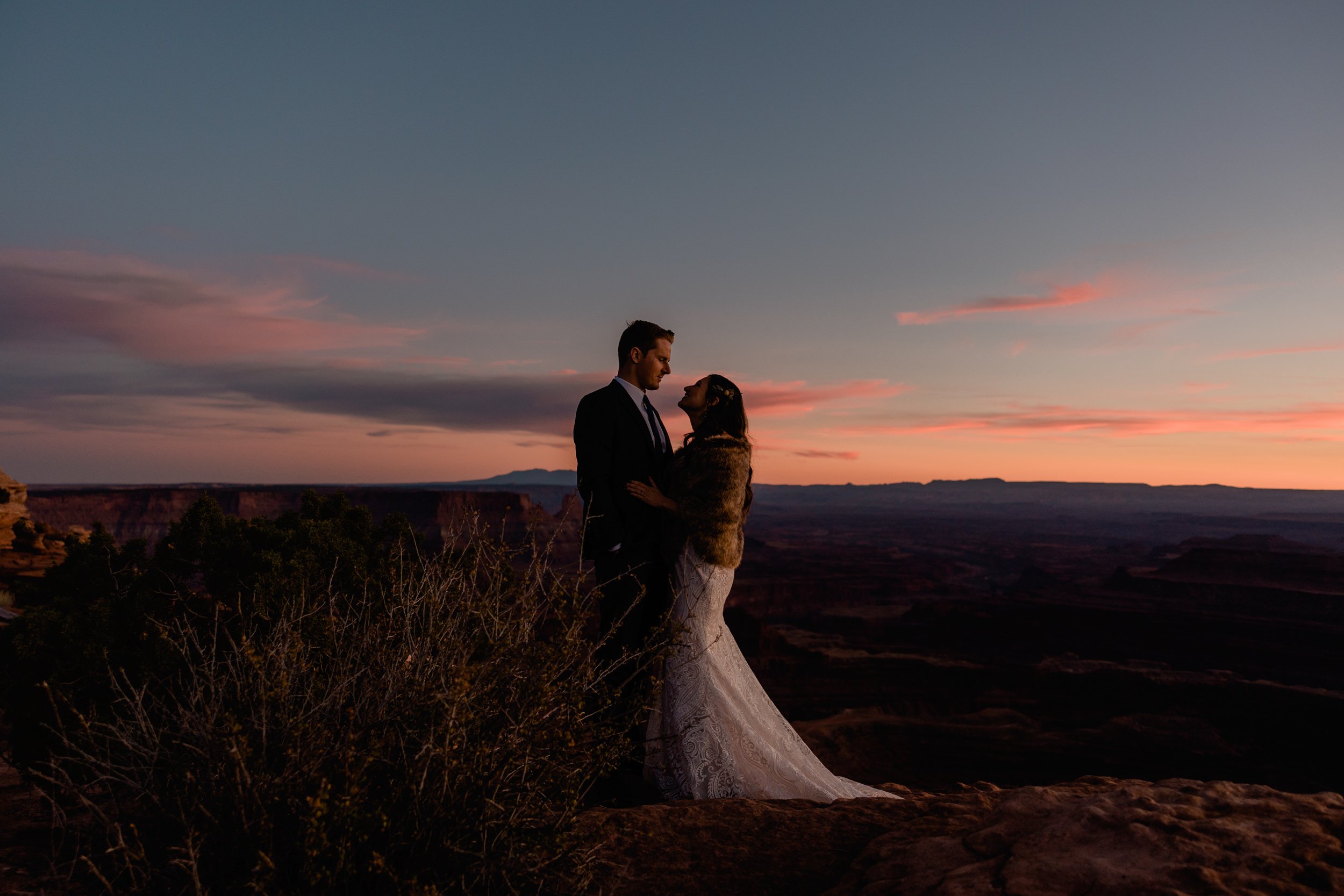 Hearnes-Elopement-Photography-Moab-Wedding-17.jpg