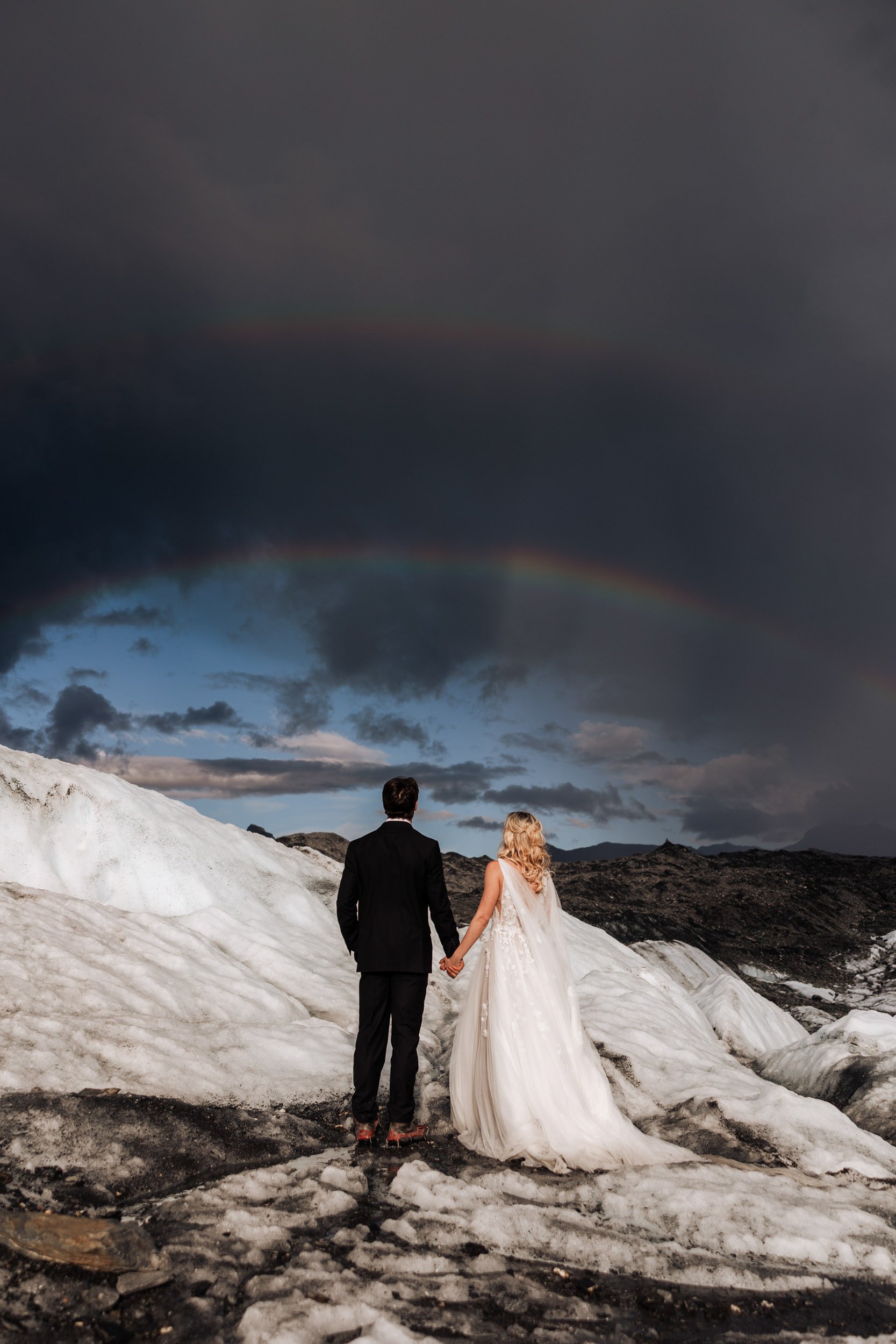 Helicopter Wedding in Alaska | The Hearnes Adventure Elopement Photography