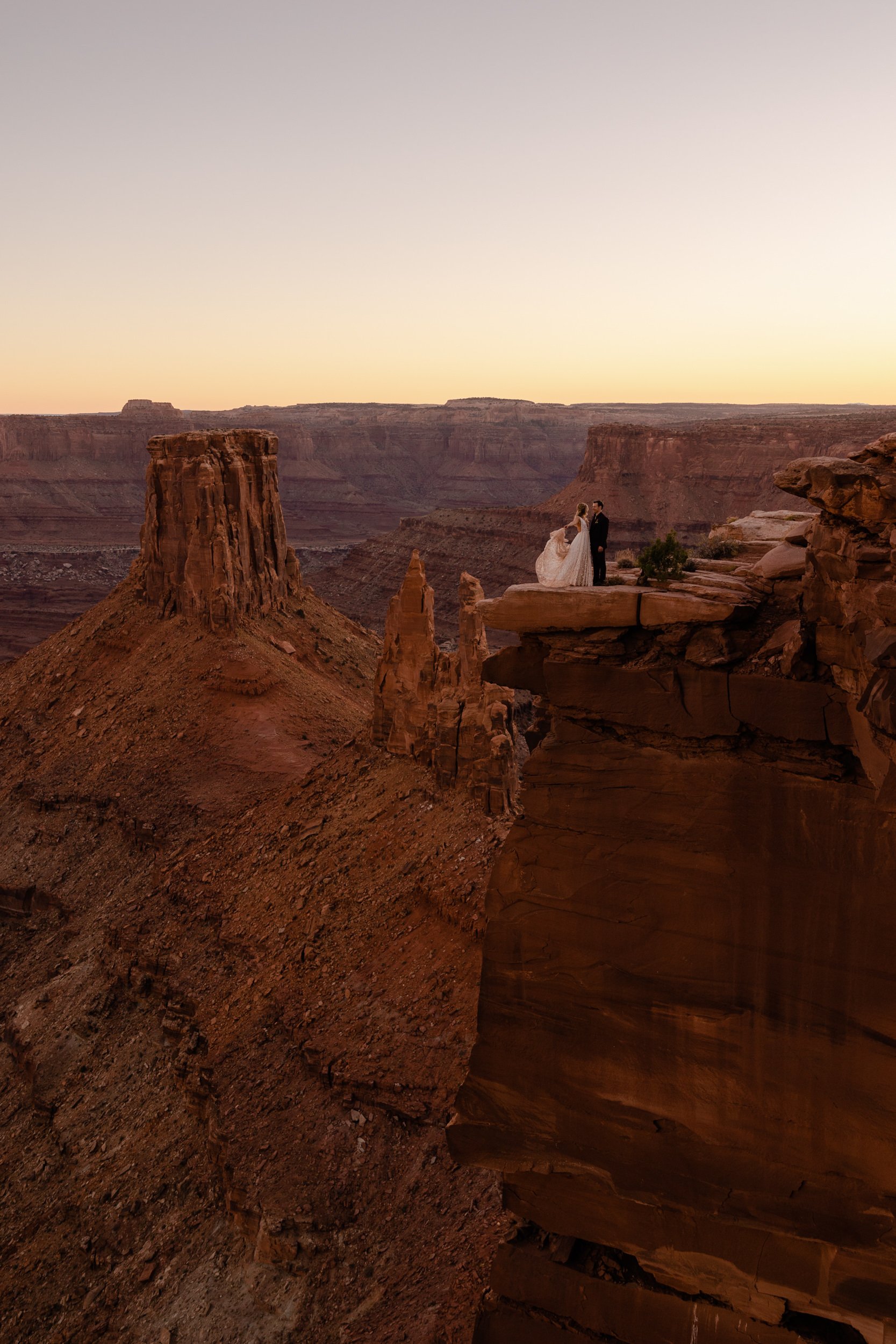 Moab, Utah Wedding Inspiration | The Hearnes Adventure Elopement Photography