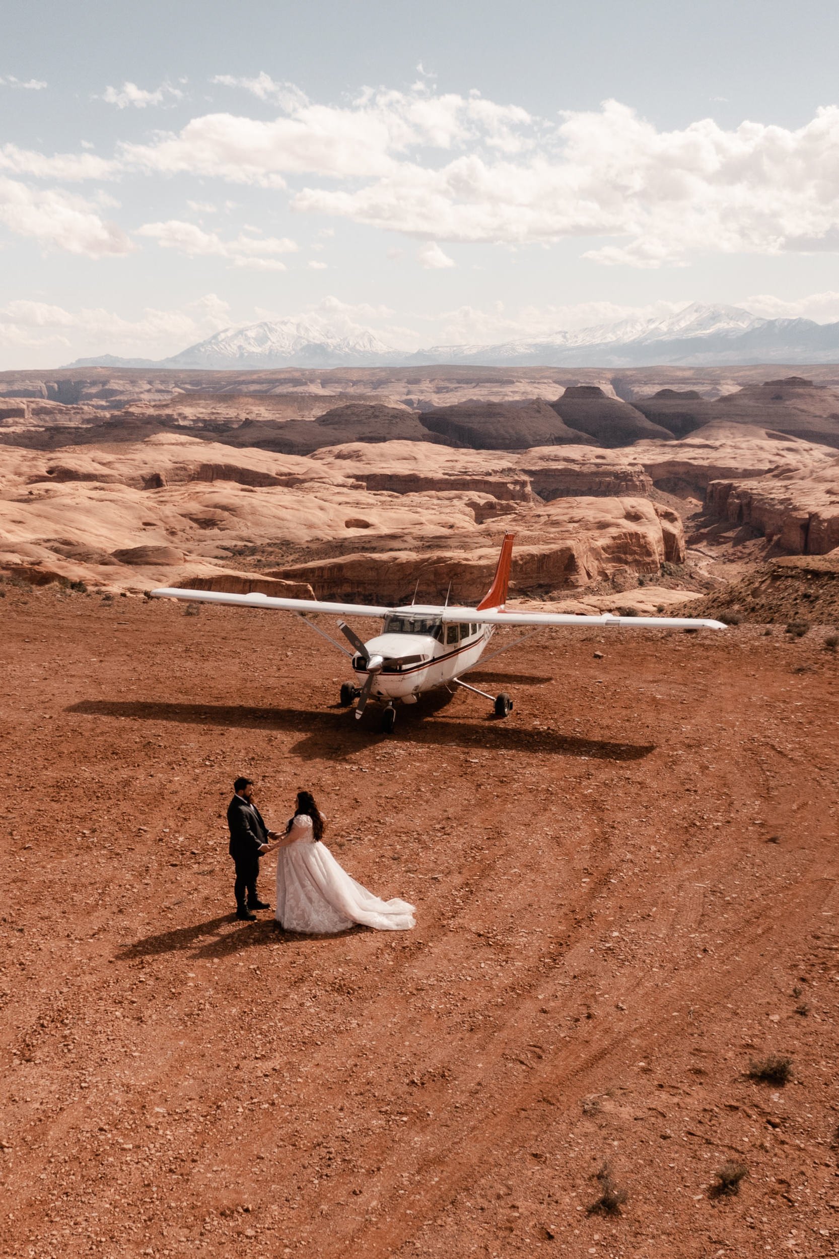 Airplane Backcountry Wedding in Utah | The Hearnes Adventure Elopement Photography