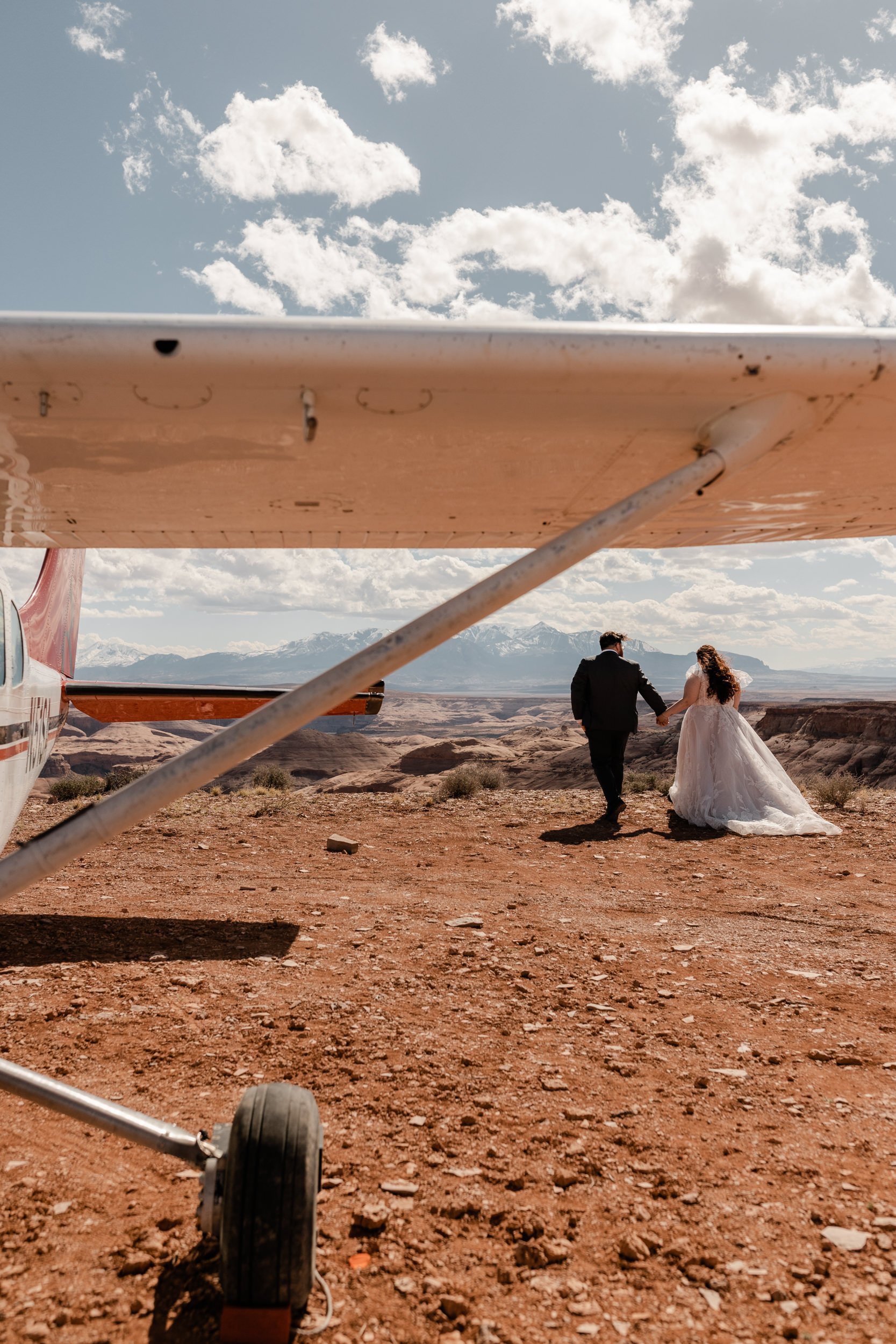 Airplane Backcountry Wedding in Utah | The Hearnes Adventure Weddings