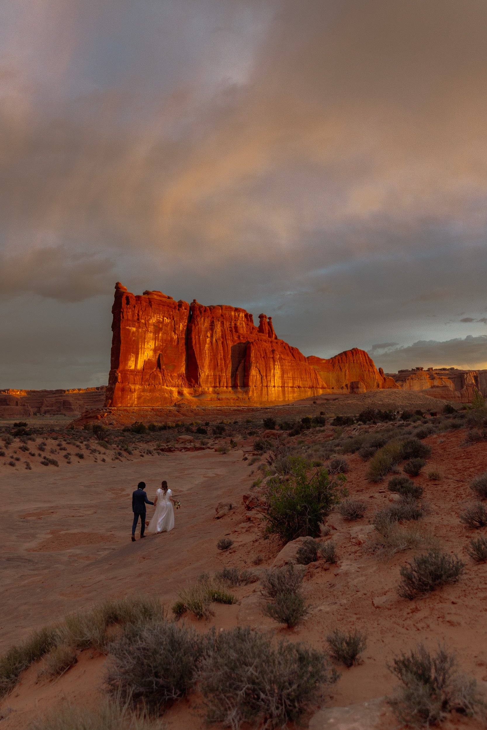 Arches National Park Elopement | Persian Wedding | The Hearnes Adventure Photography