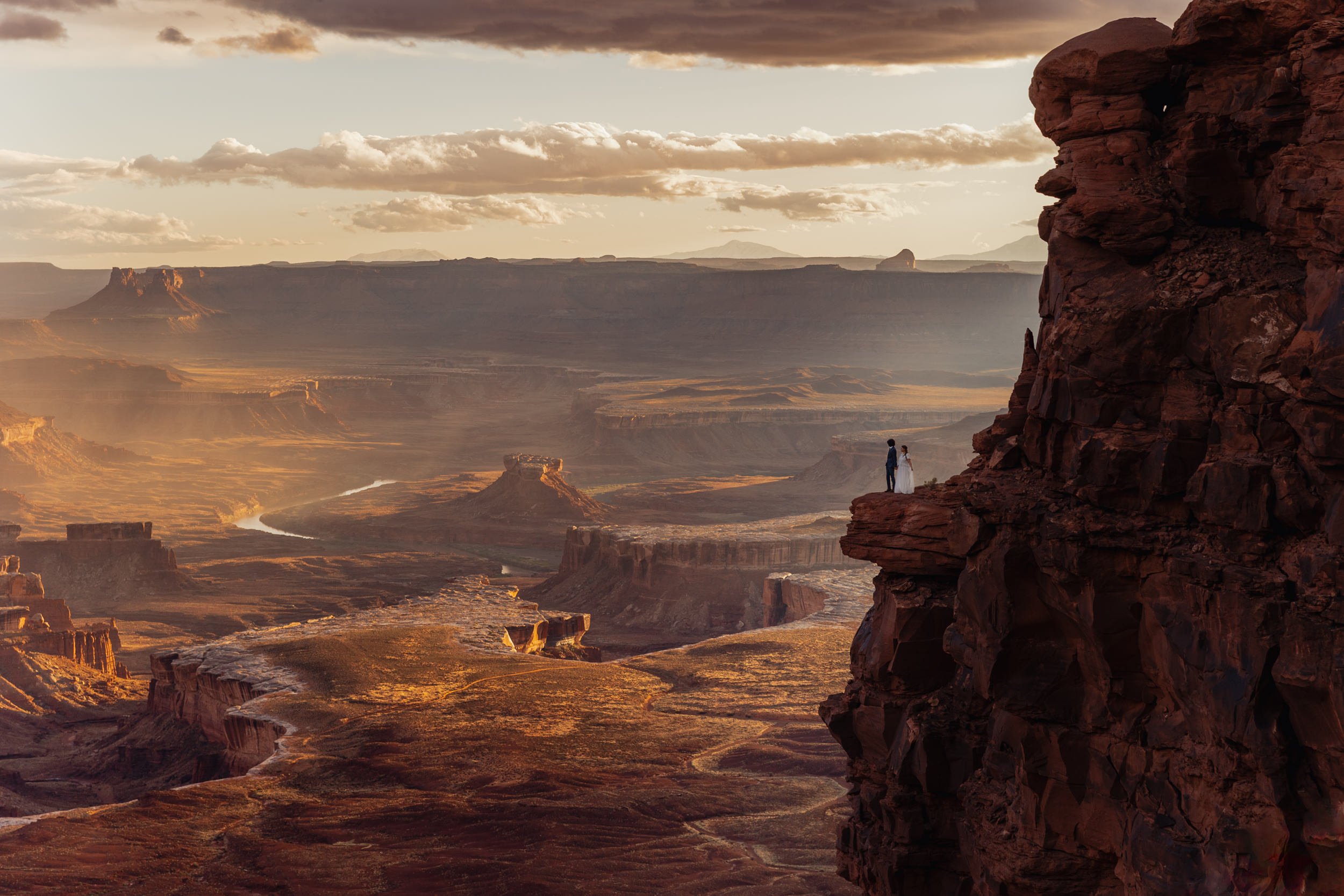 Canyonlands National Park Elopement | Persian Wedding | The Hearnes Adventure Photography