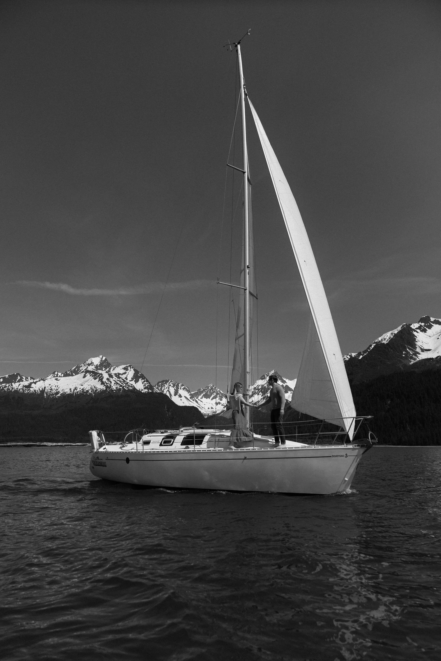Photo Session on a sailboat in Alaska | Rez Bay Sailing in Seward | The Hearnes Adventure Photography