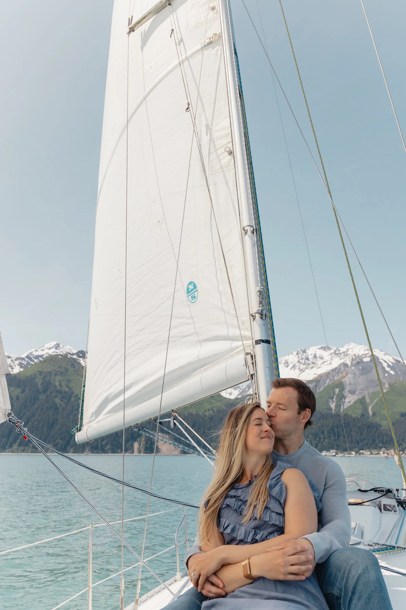 Photo Session on a sailboat in Alaska | Rez Bay Sailing in Seward | The Hearnes Adventure Photography