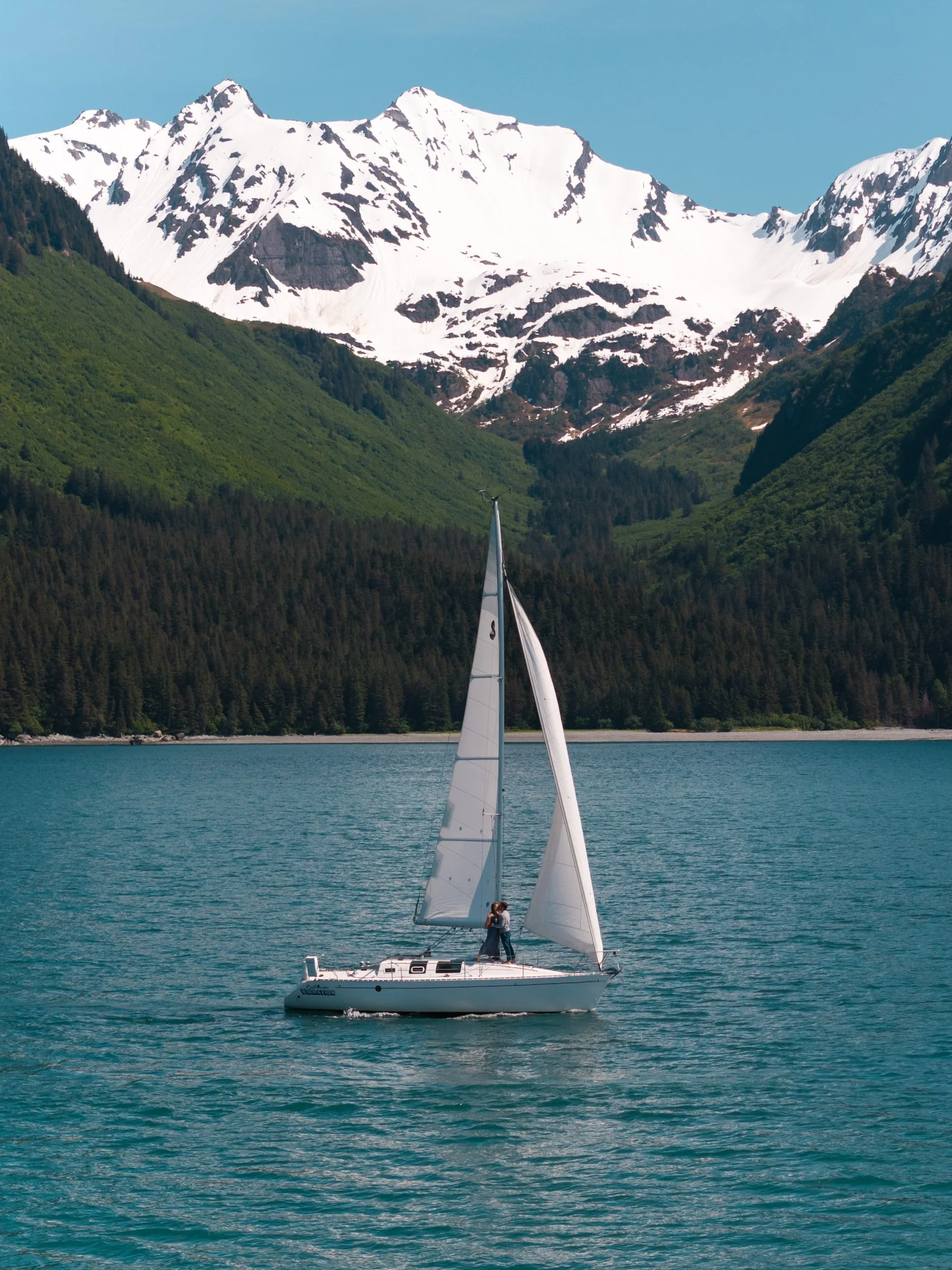 Photo Session on a sailboat in Alaska | Rez Bay Sailing in Seward | The Hearnes Adventure Photography