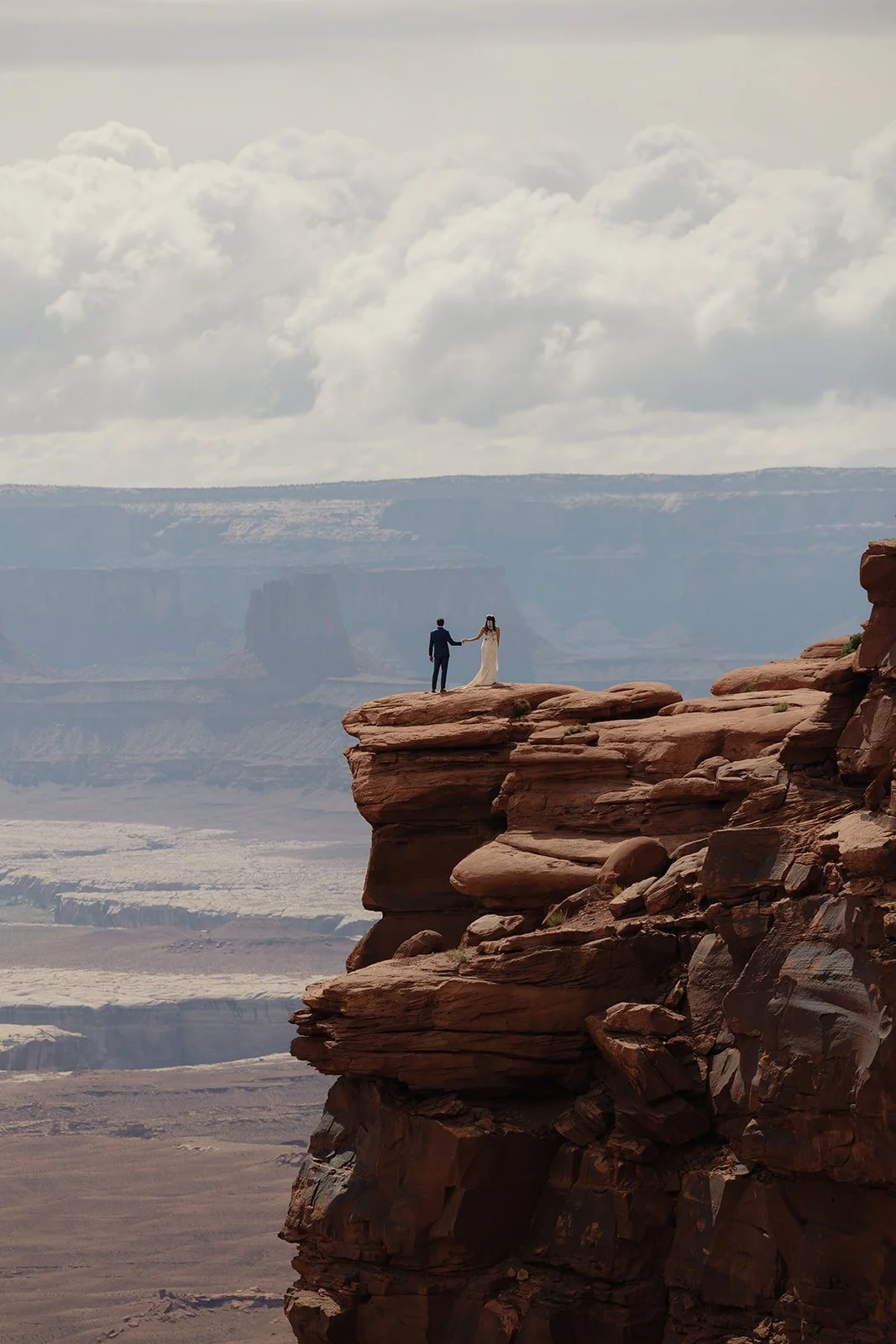 Canyonlands National park elopement with The Hearnes Adventure Photography