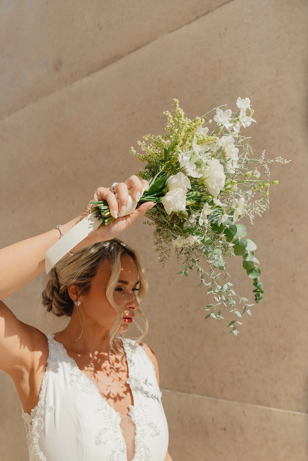 Amangiri Luxury Micro Wedding with a Mirror Ceremony Arch | The Hearnes Elopement Photography