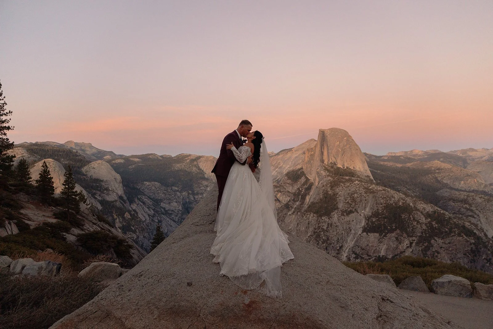 Yosemite National Park elopement at Glacier Point  | The Hearnes Adventure Photography