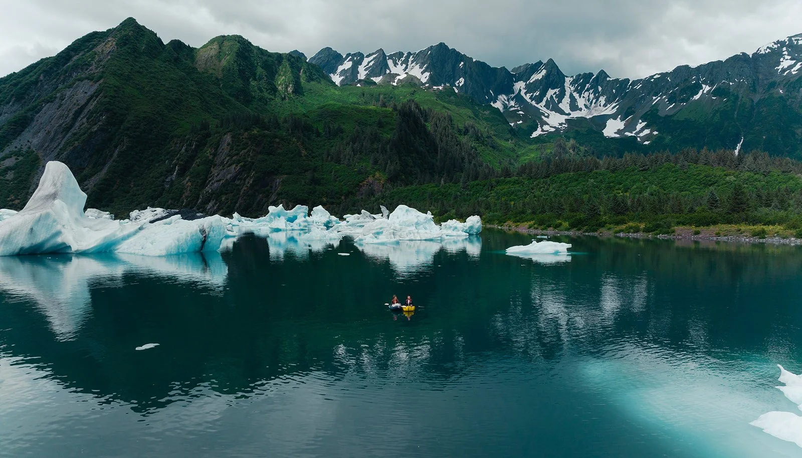 Helicopter wedding in Alaska at an Iceberg Lagoon near Seward  | The Hearnes Adventure Photography