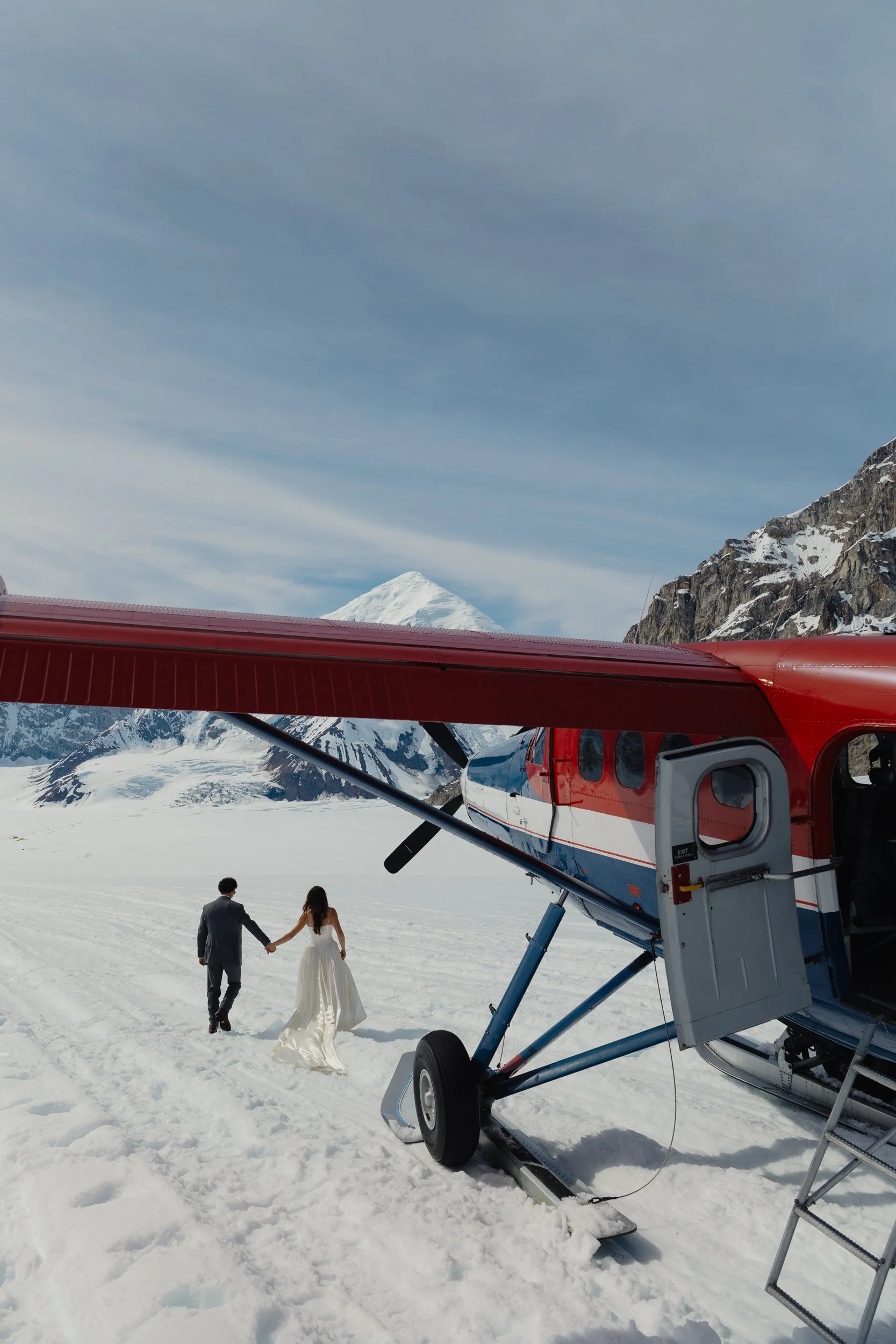 Mt. Denali Basecamp fly-in wedding in Alaska | The Hearnes Adventure PhotographyMt. Denali Basecamp fly-in wedding in Alaska | The Hearnes Adventure Photography