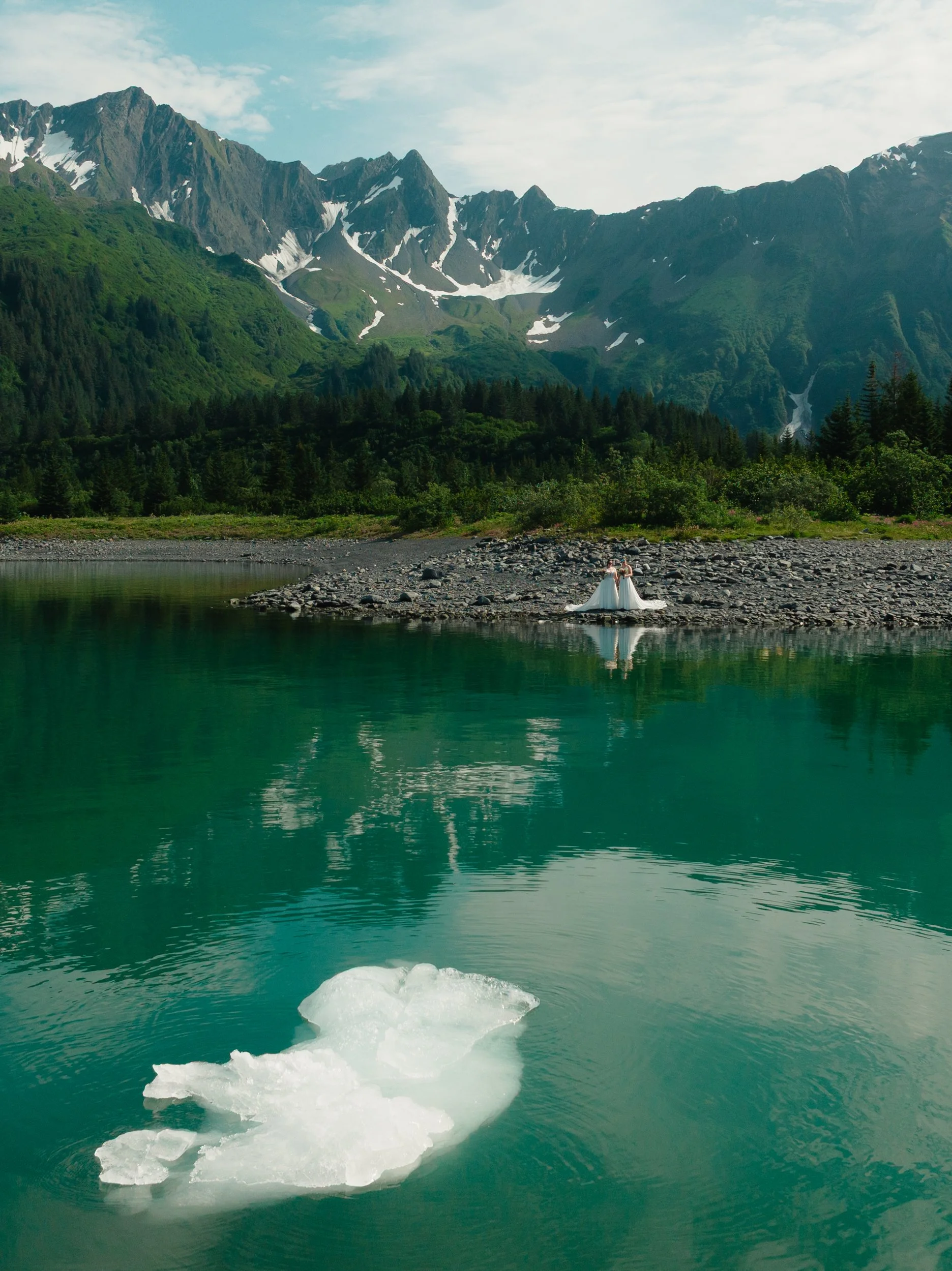LGBTQ+ lesbian wedding in Seward, Alaska at Kenai Fjords National Park | The Hearnes Photography