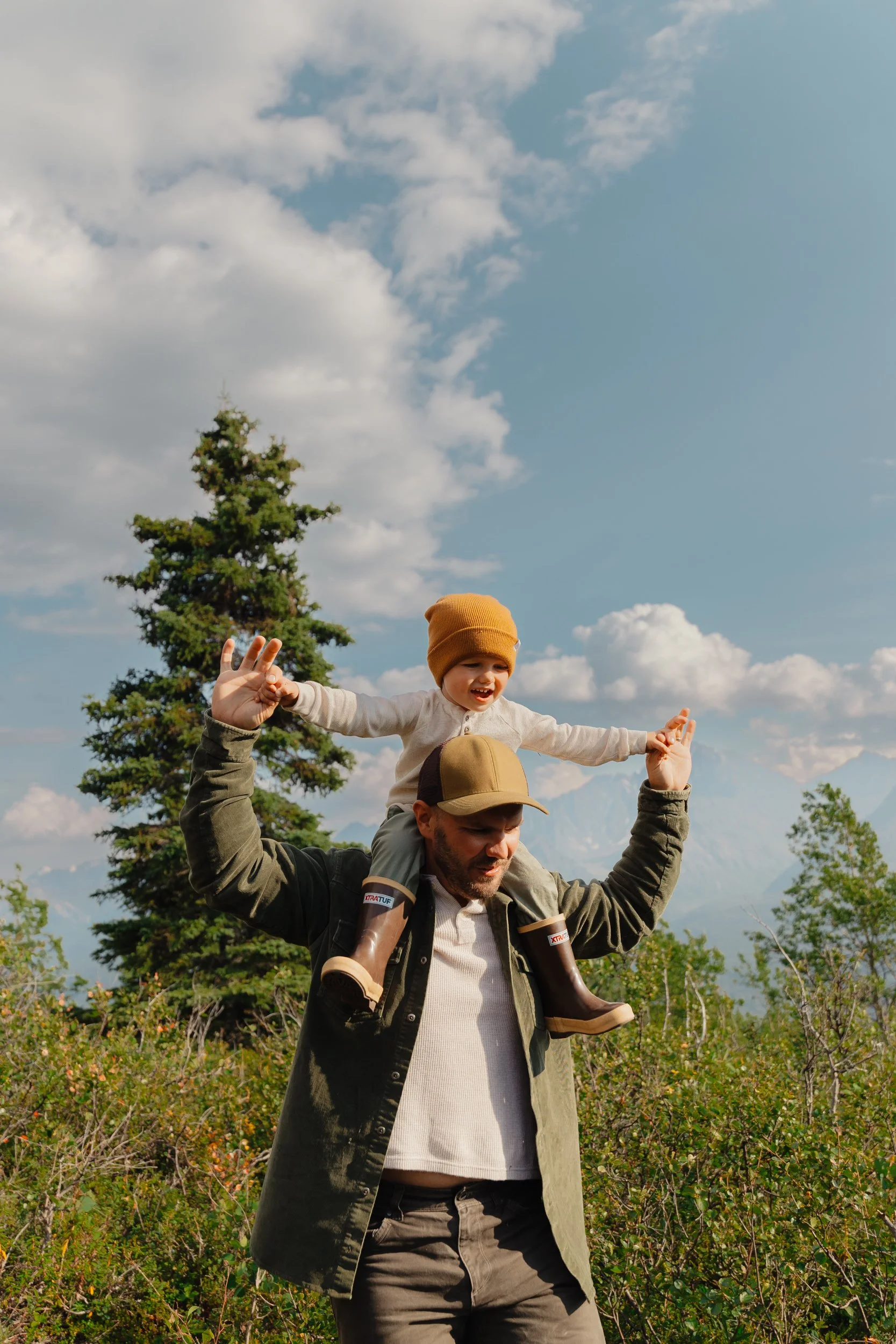 Alaska-Family-Photographer-The-Hearnes-48.jpg
