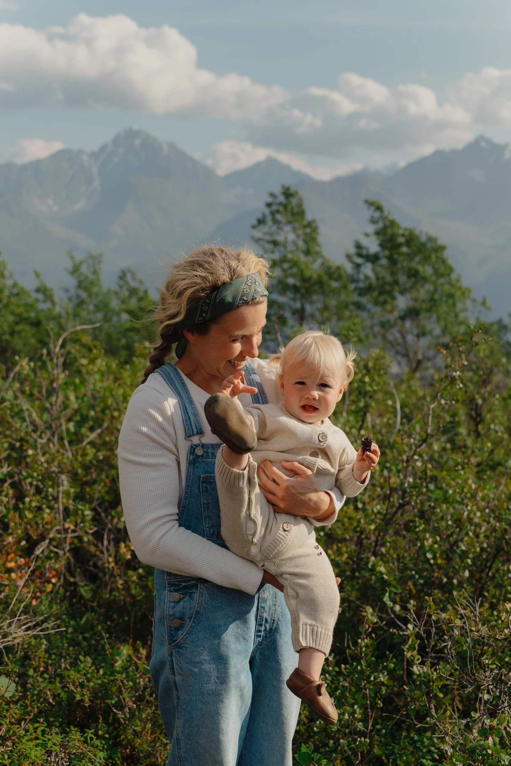 Alaska-Family-Photographer-The-Hearnes-52.jpg