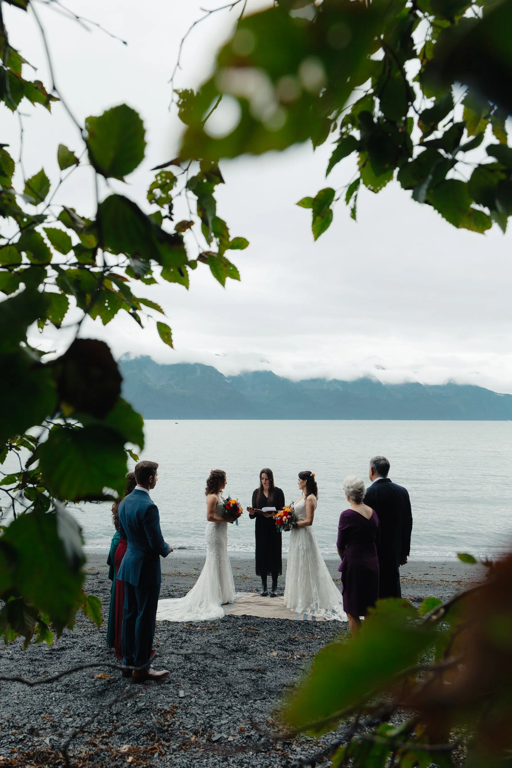 Helicopter-Glacier-Wedding-Hearnes-Elopement-Photography-33.jpg