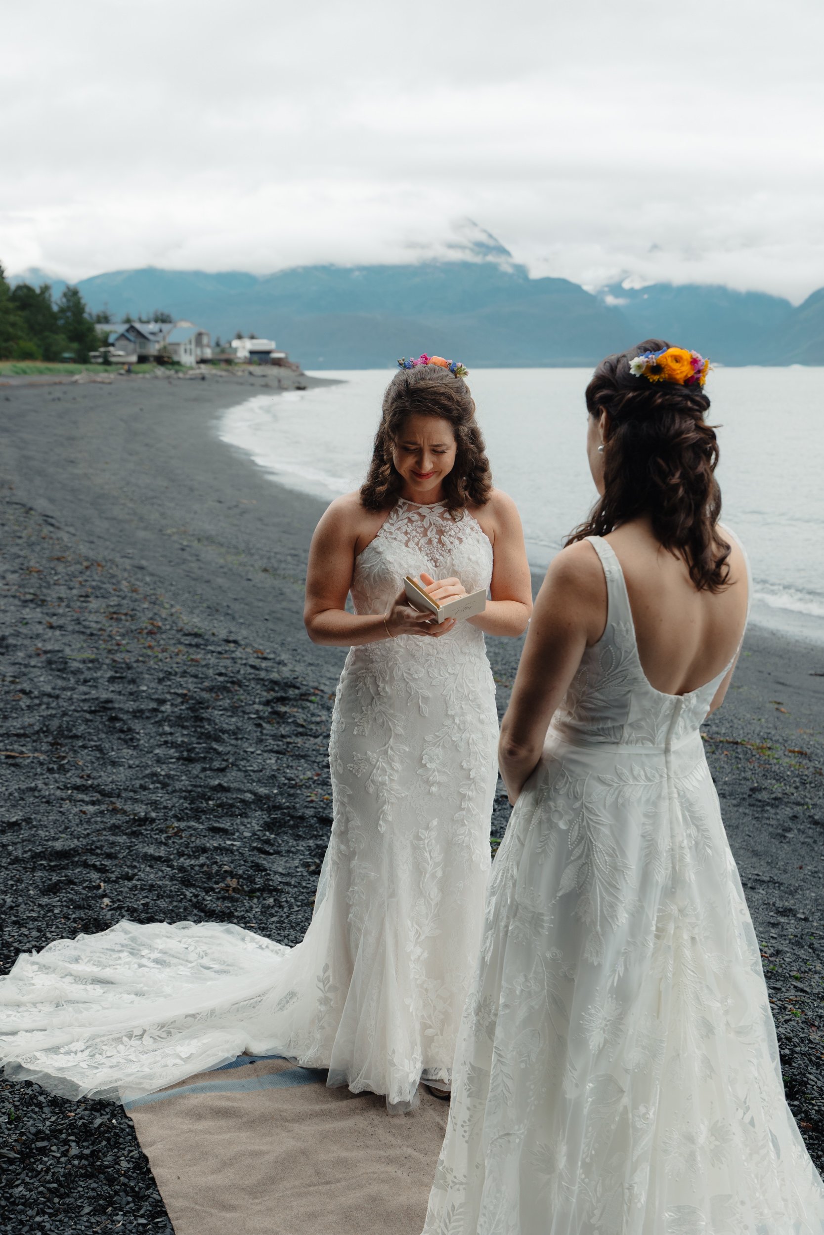 Helicopter-Glacier-Wedding-Hearnes-Elopement-Photography-34.jpg