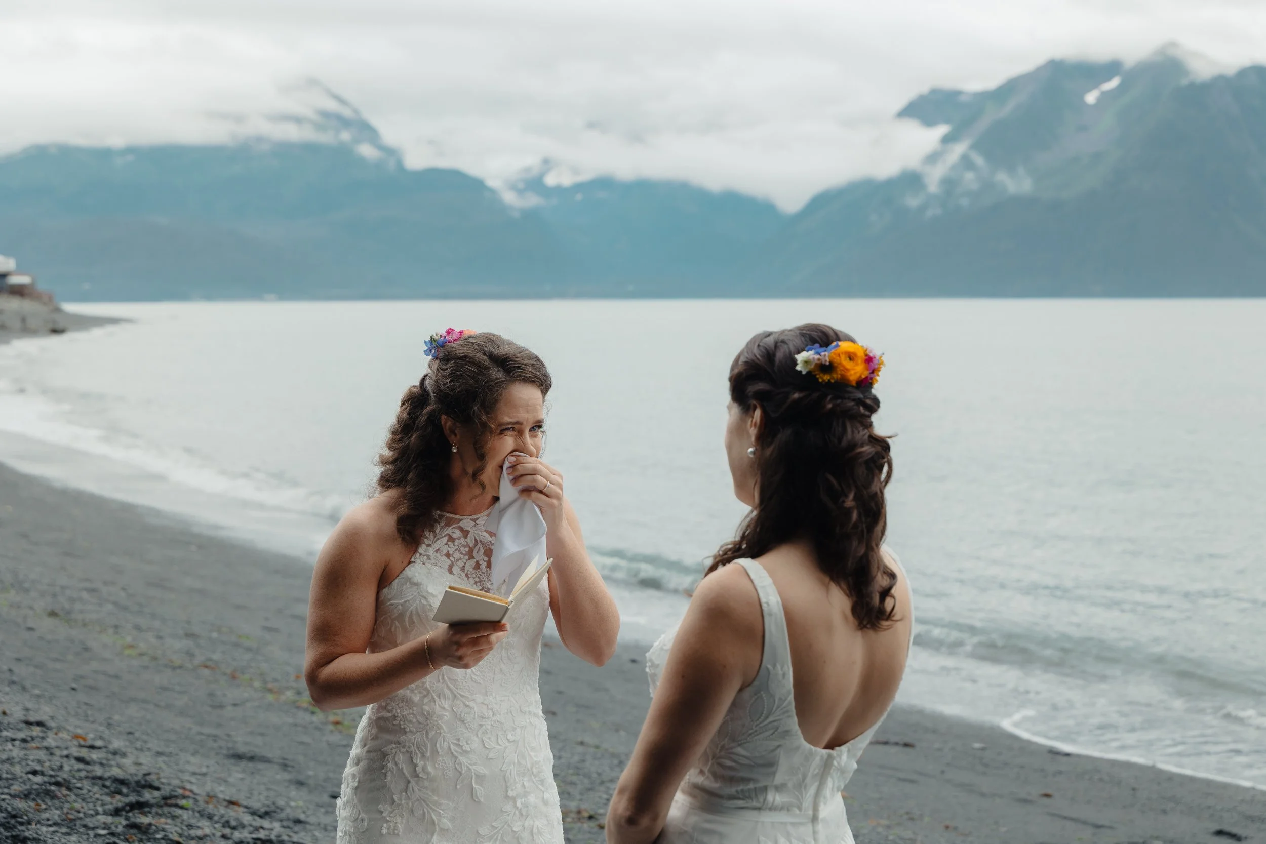 Helicopter-Glacier-Wedding-Hearnes-Elopement-Photography-35.jpg