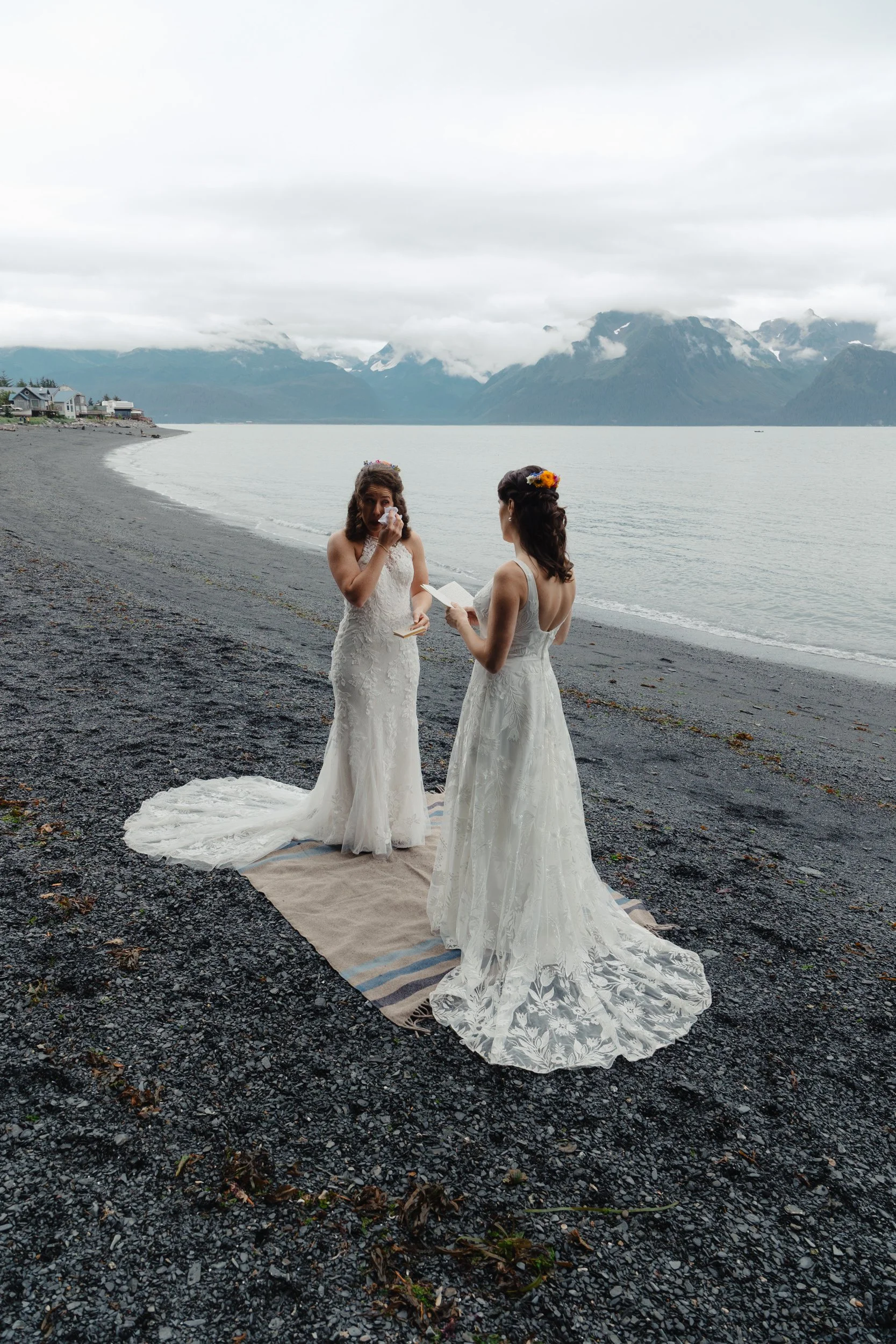 Helicopter-Glacier-Wedding-Hearnes-Elopement-Photography-41.jpg