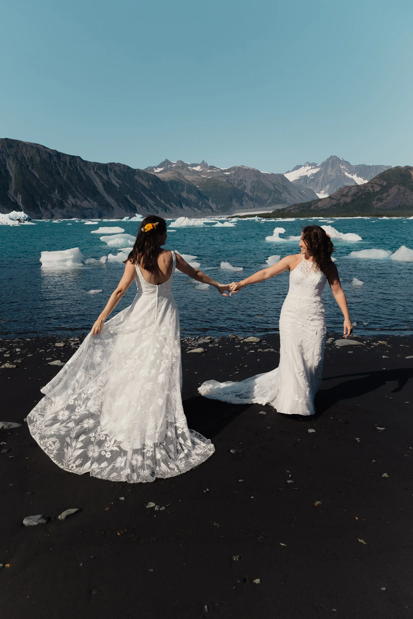 Helicopter-Glacier-Wedding-Hearnes-Elopement-Photography-55.jpg