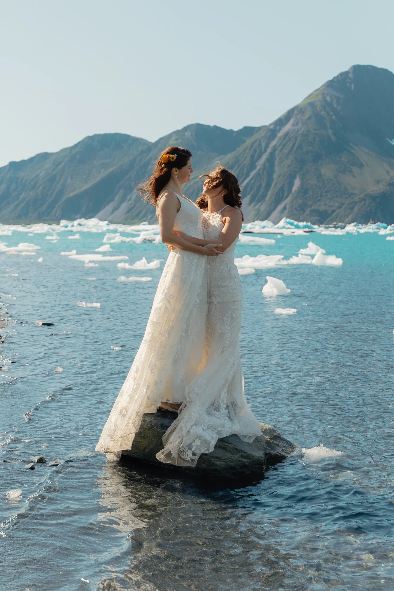 Helicopter-Glacier-Wedding-Hearnes-Elopement-Photography-59.jpg
