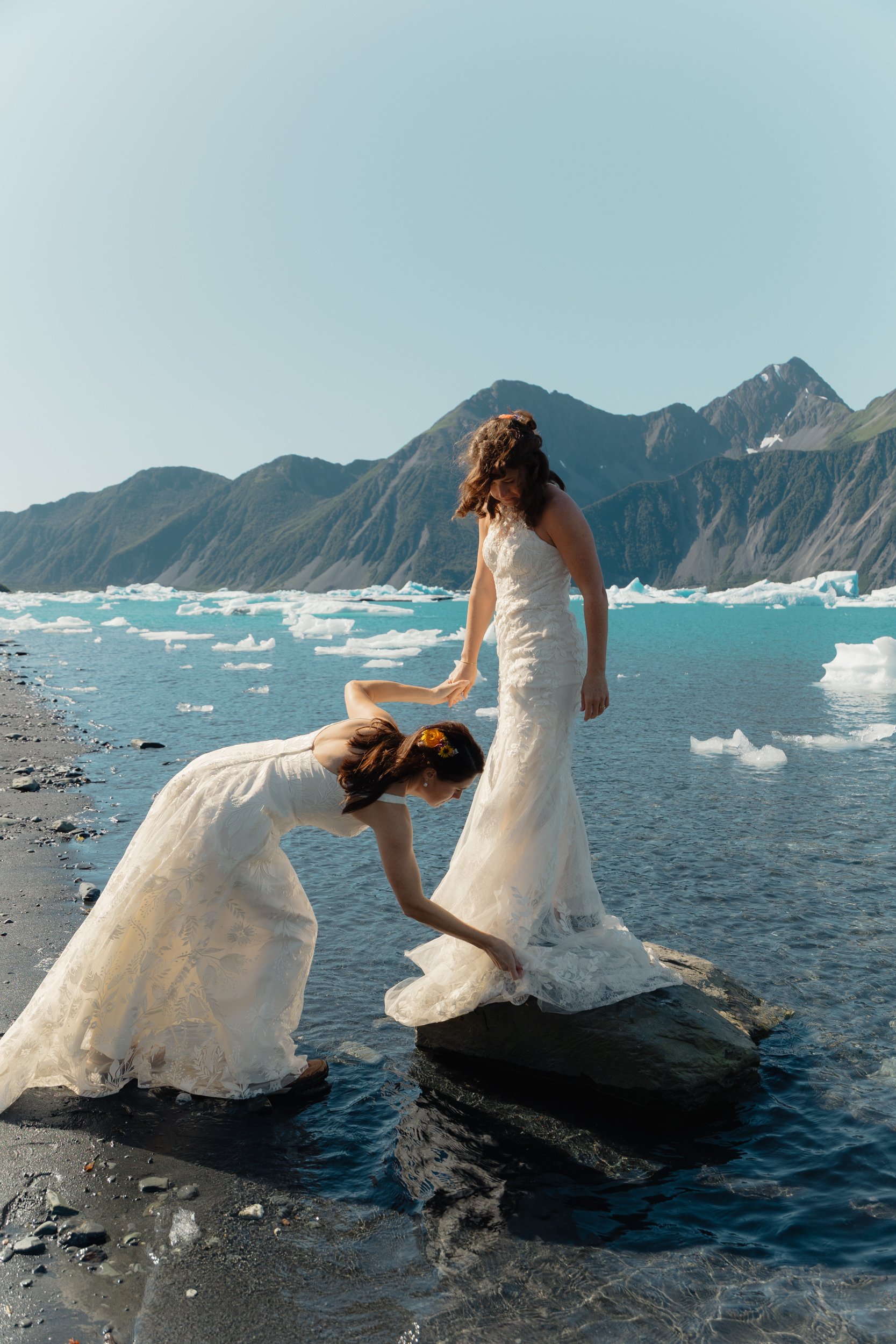 Helicopter-Glacier-Wedding-Hearnes-Elopement-Photography-60.jpg