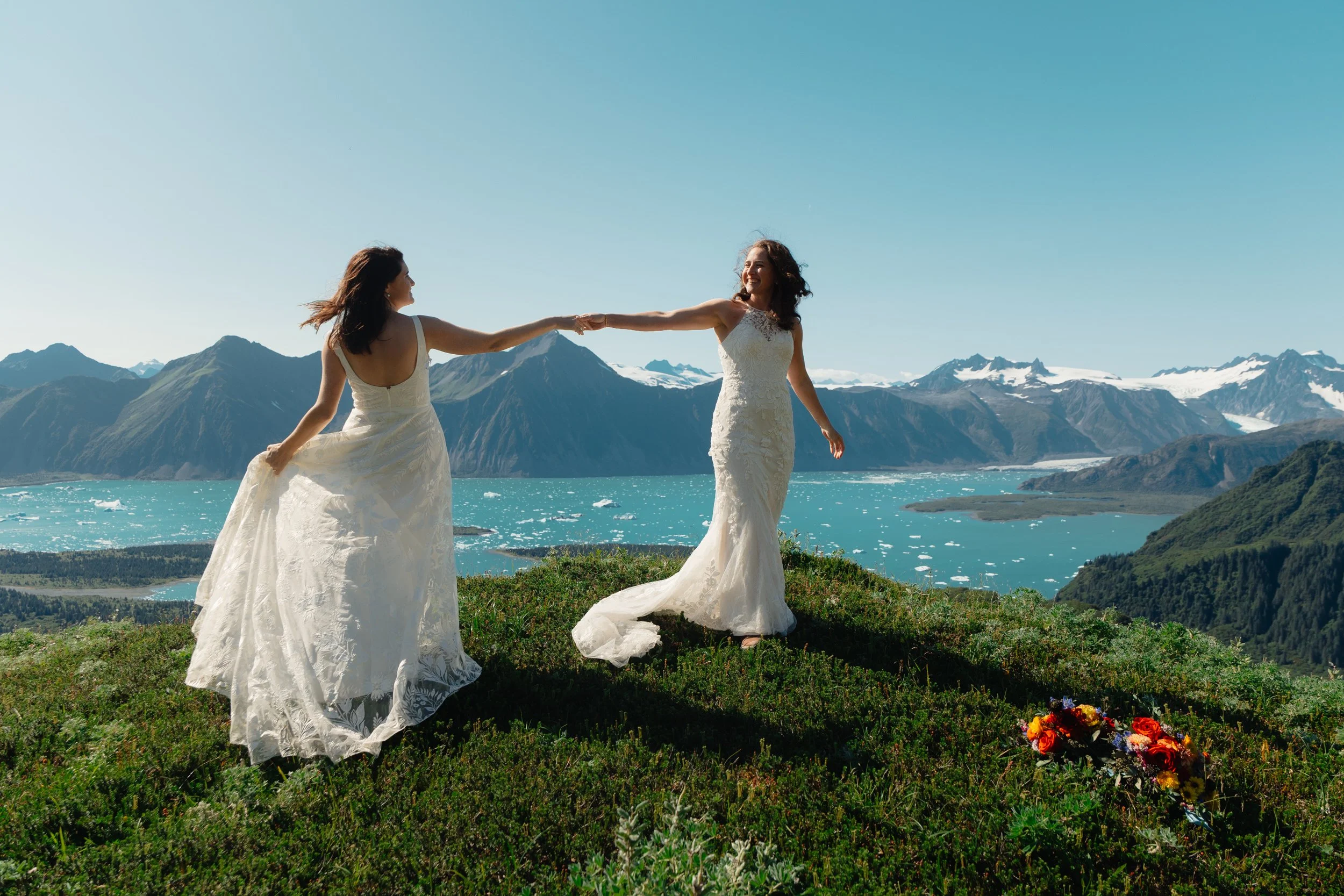 Helicopter-Glacier-Wedding-Hearnes-Elopement-Photography-62.jpg