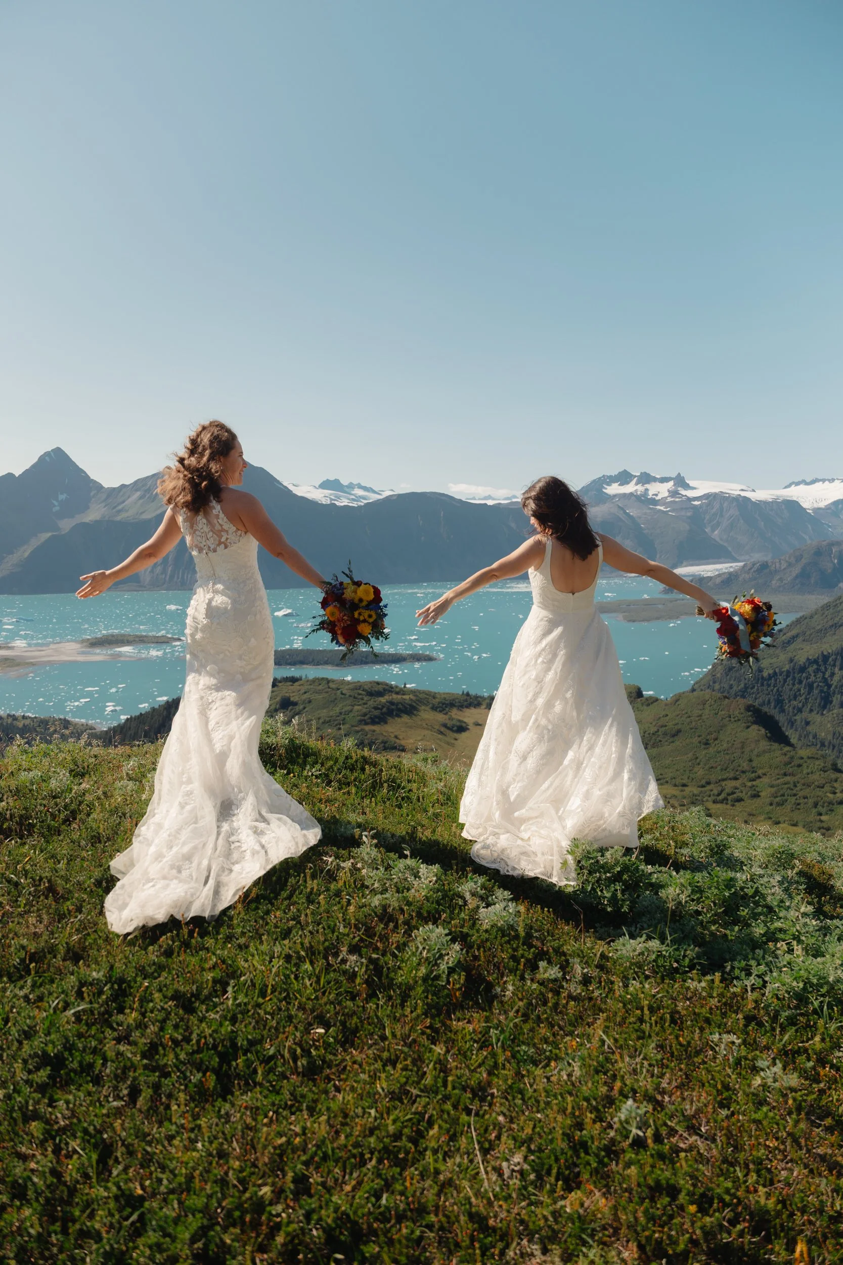 Helicopter-Glacier-Wedding-Hearnes-Elopement-Photography-76.jpg