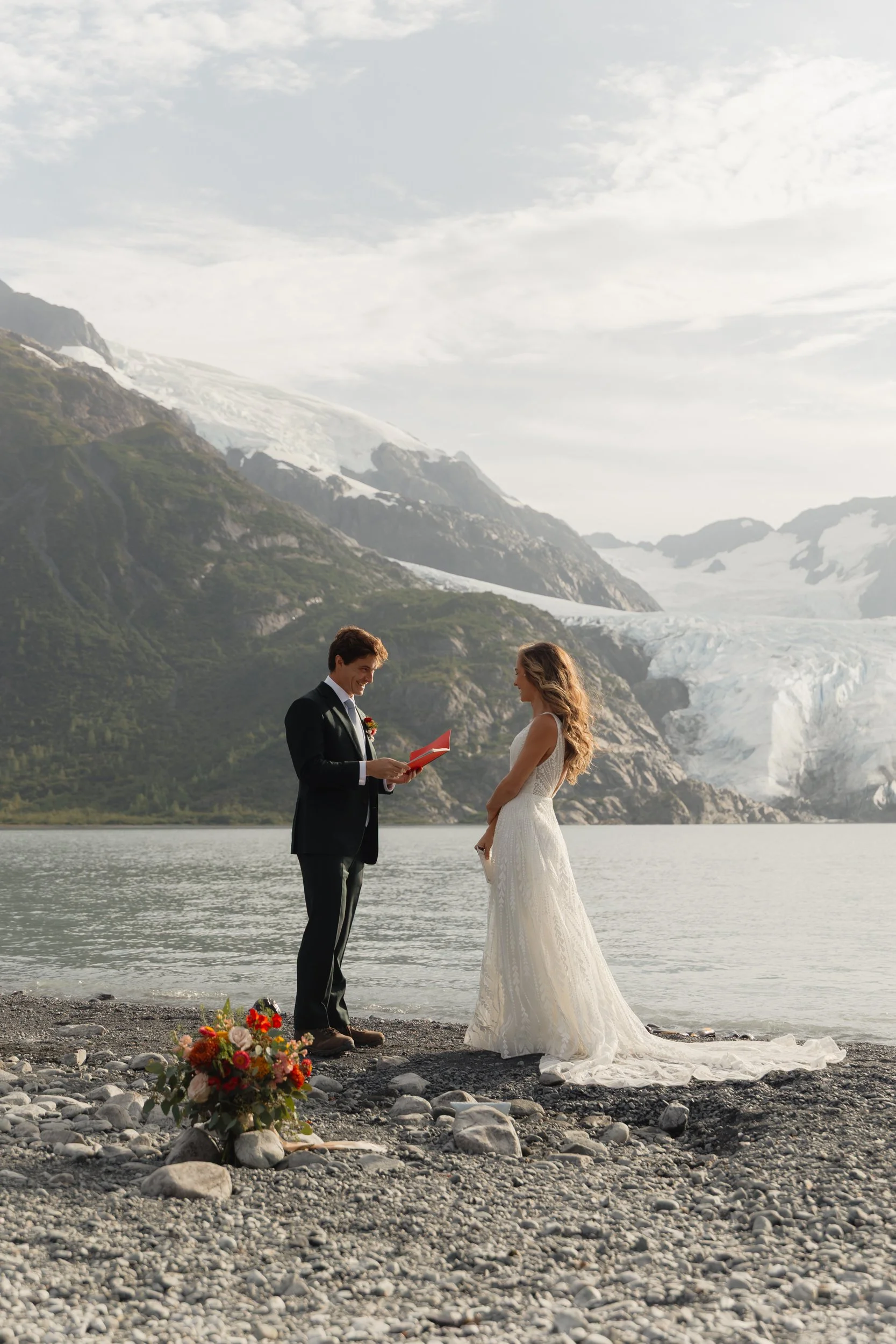Hiking mountain top elopement in Alaska surrounded by glaciers | the hearnes adventure photography