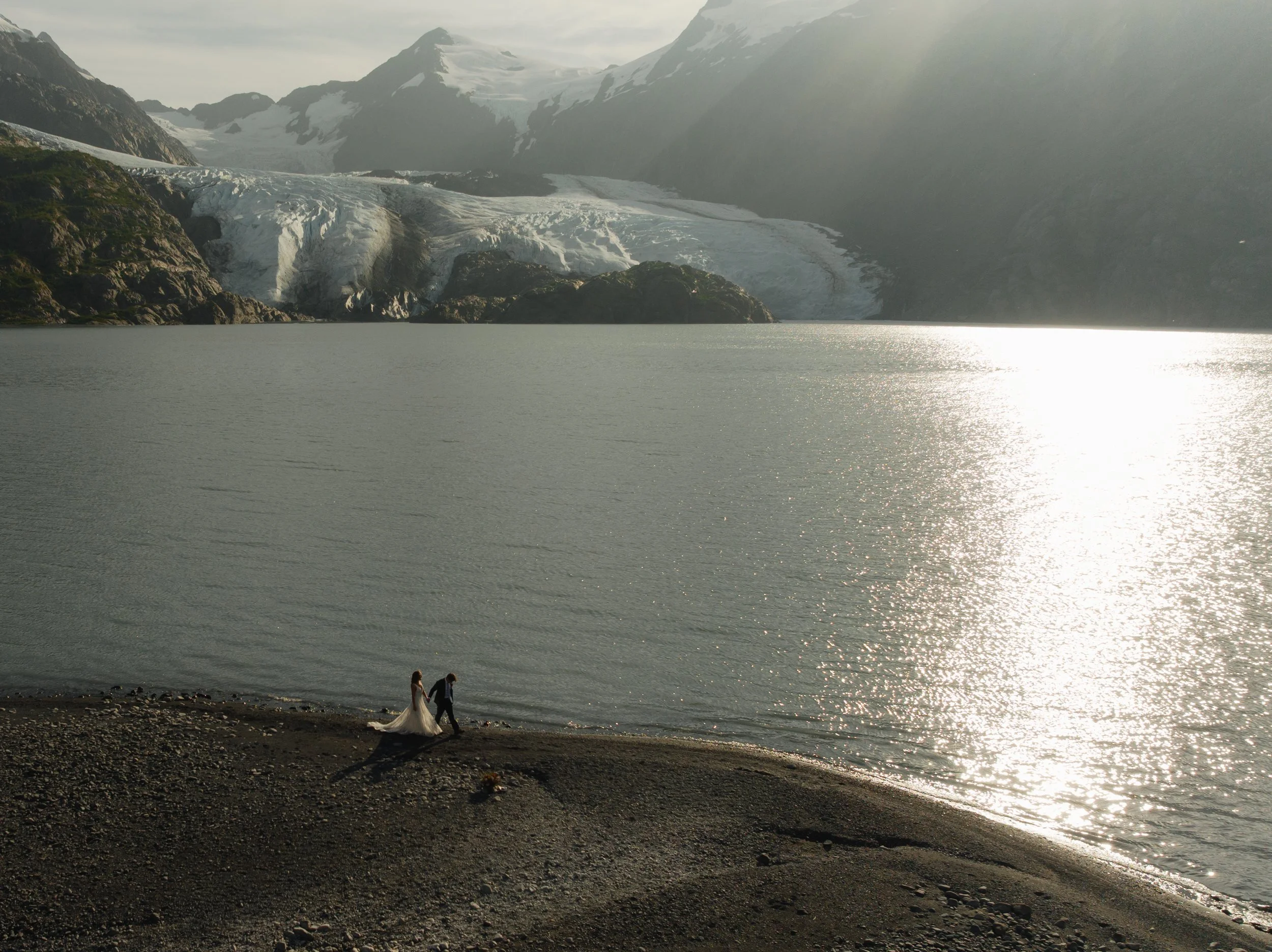 Hiking mountain top elopement in Alaska surrounded by glaciers | the hearnes adventure photography