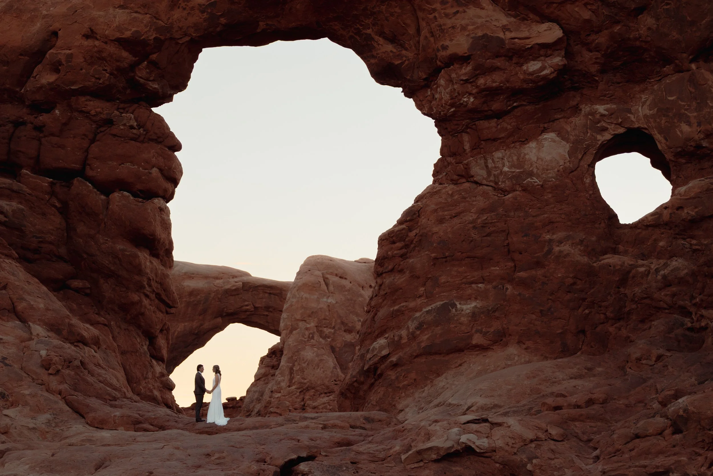 Moab, Utah elopement in Arches National Park | The Hearnes Adventure Photography
