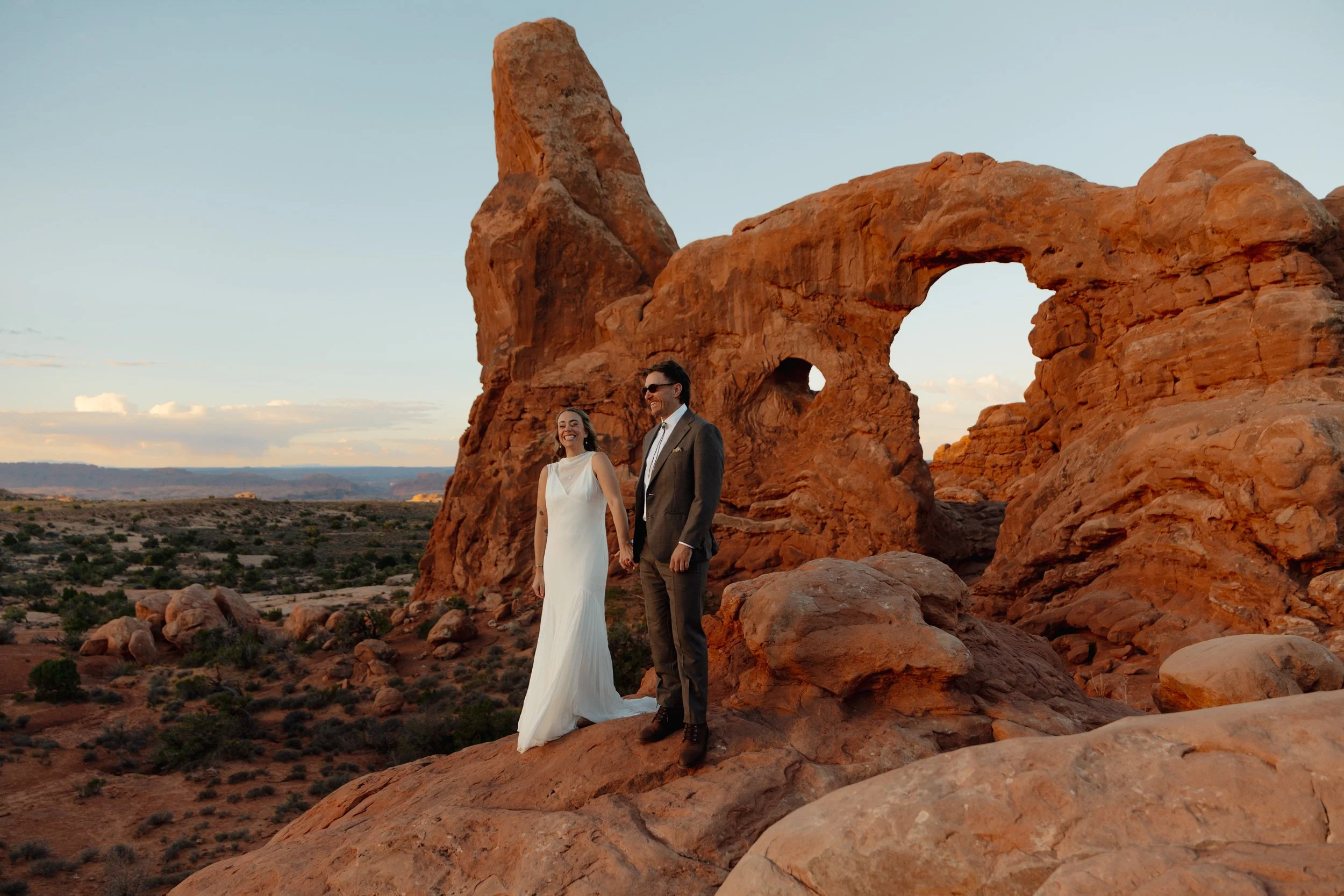 Moab, Utah elopement in Arches National Park | The Hearnes Adventure Photography