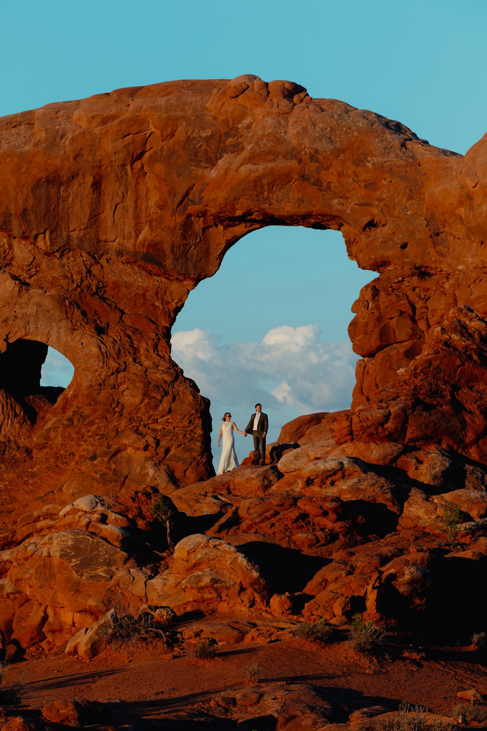 Moab, Utah elopement in Arches National Park | The Hearnes Adventure Photography