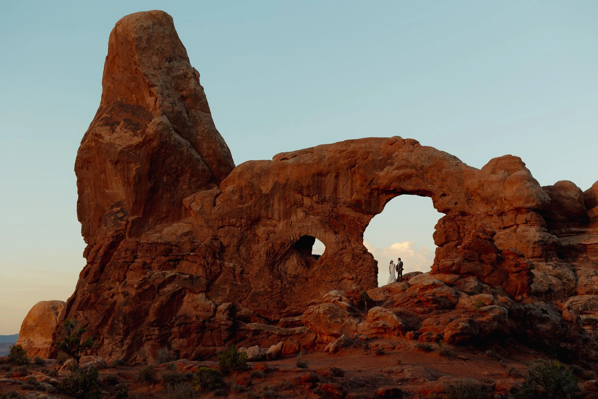 Moab, Utah elopement in Arches National Park | The Hearnes Adventure Photography