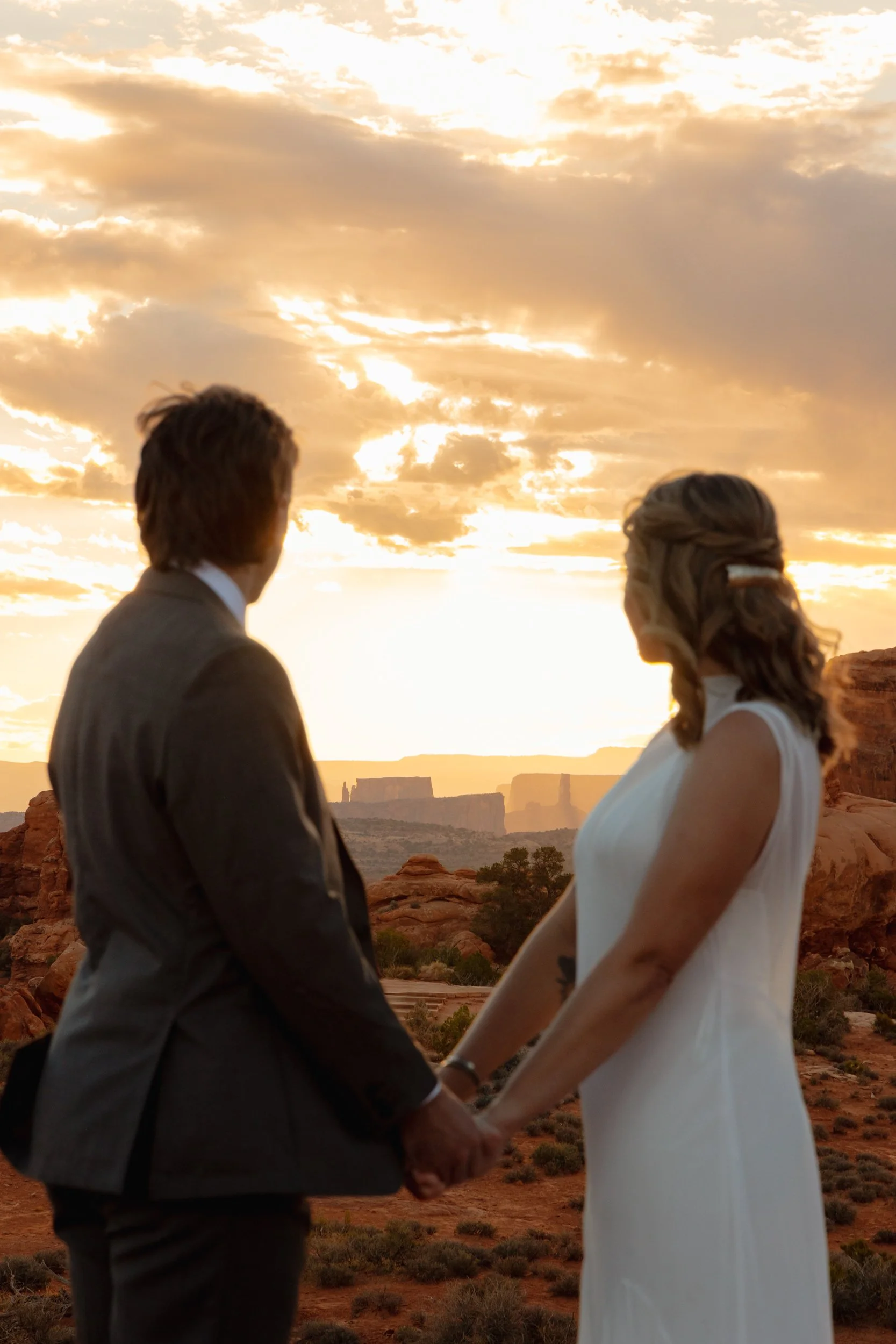 Moab, Utah elopement in Arches National Park | The Hearnes Adventure Photography