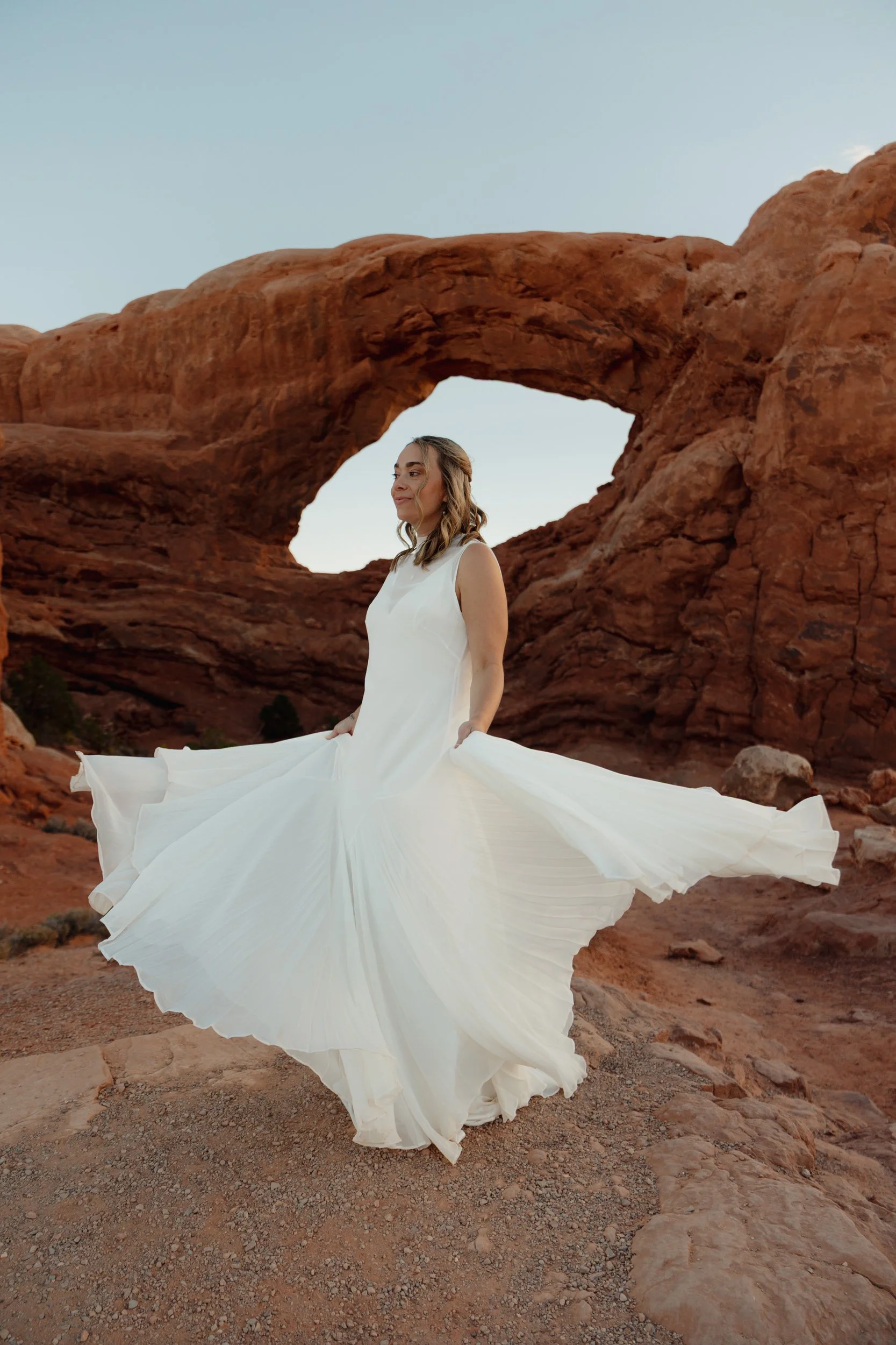 Moab, Utah elopement in Arches National Park | The Hearnes Adventure Photography