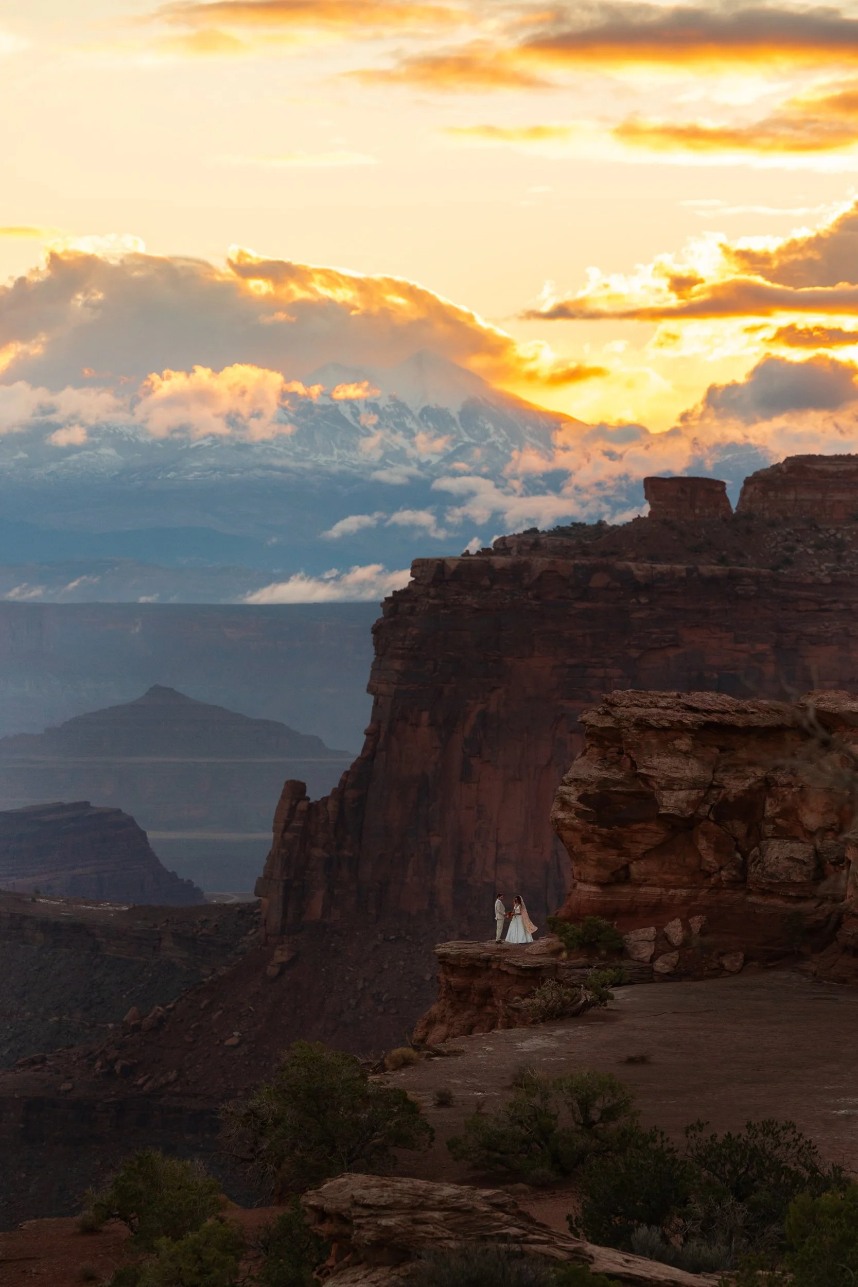 Canyonlands National Park Elopement in Moab Utah with The Hearnes Adventure Photography