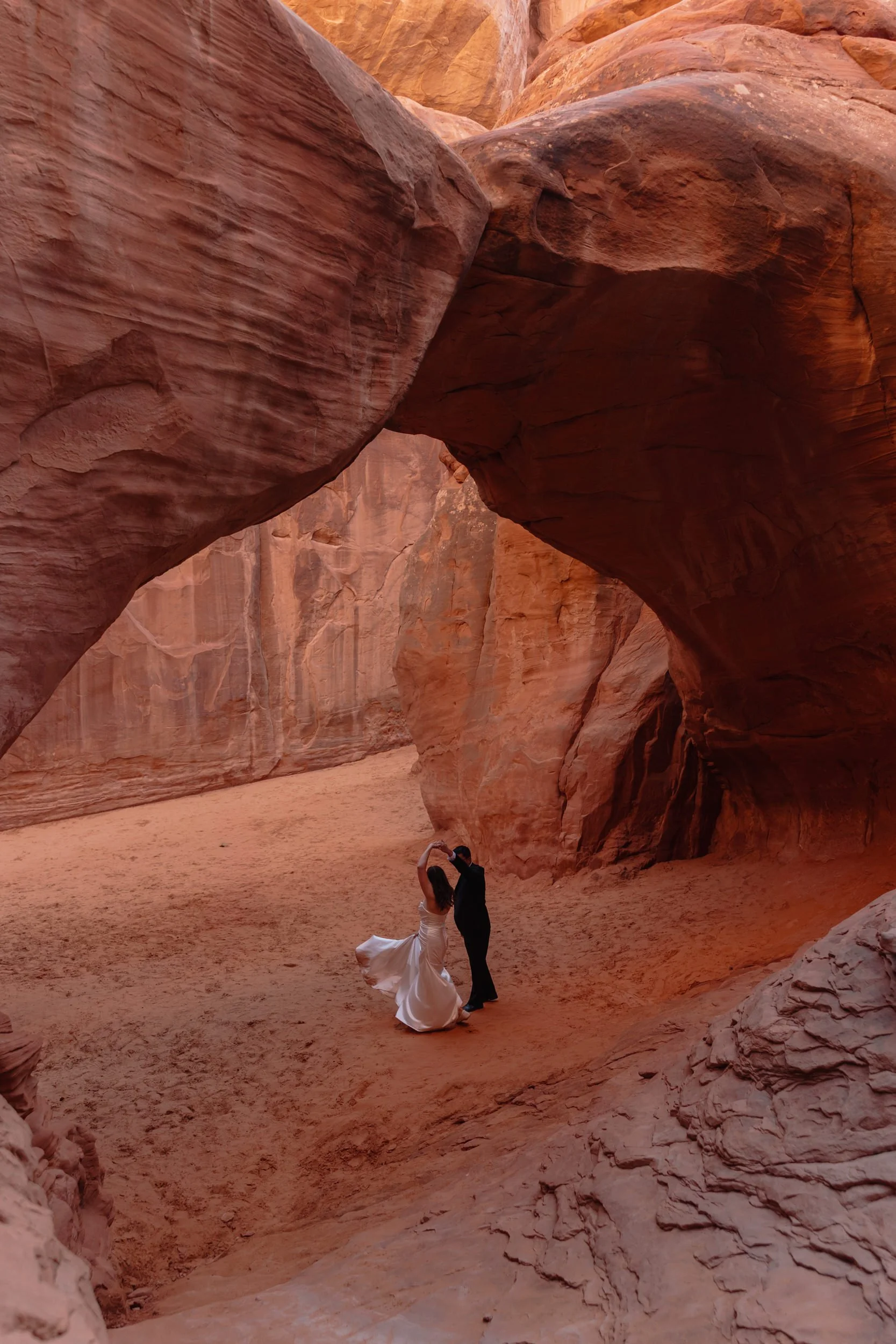 Jeep elopement in Moab, Utah with The Hearnes