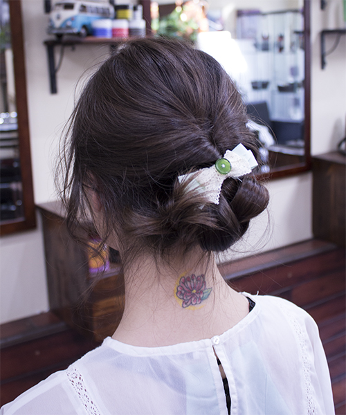 8) Decorate with a cute hair clip!