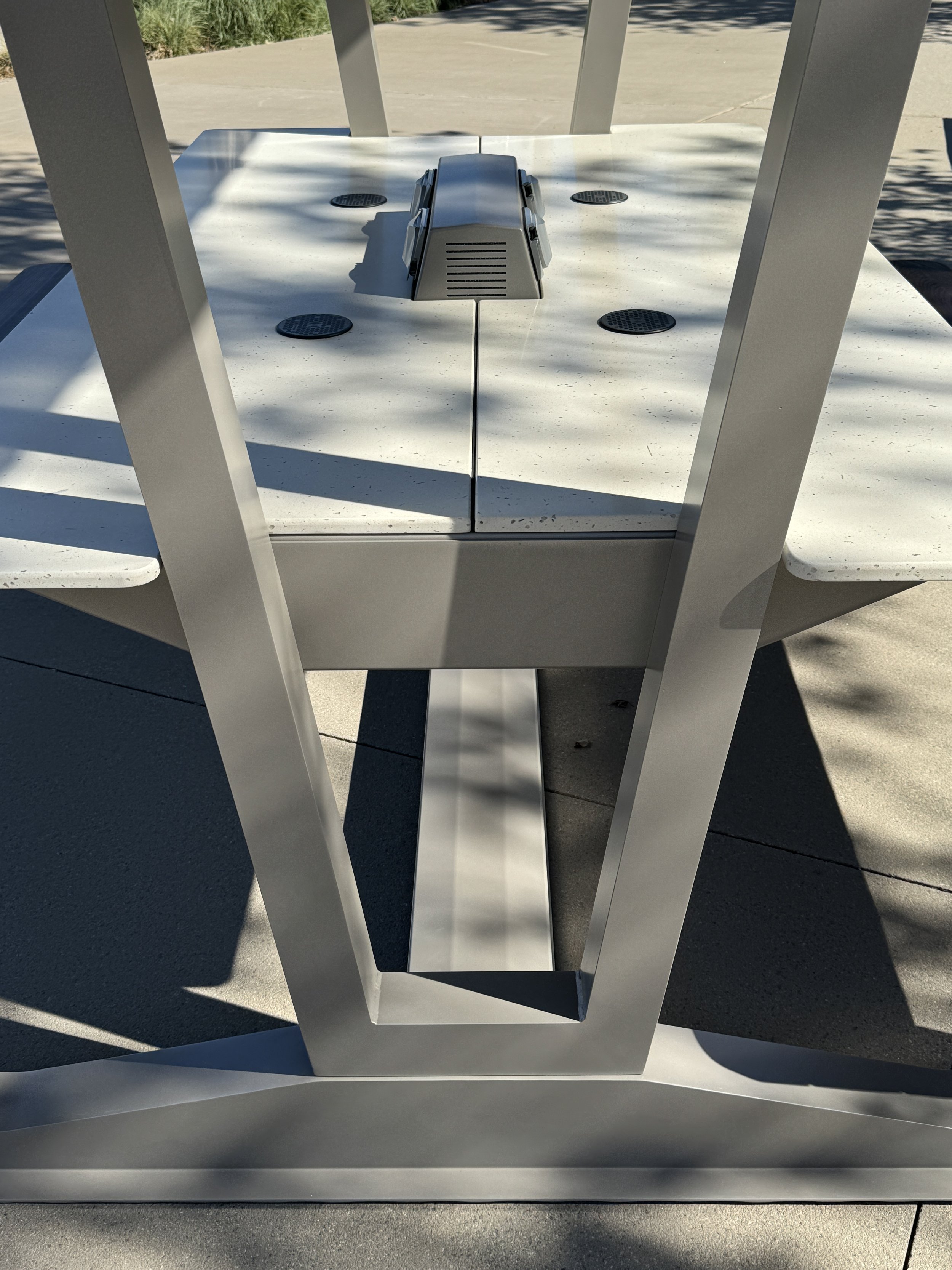 premium recycled countertop material  |  aluminum structure