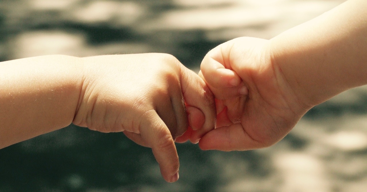 Babies_hand (1).jpg