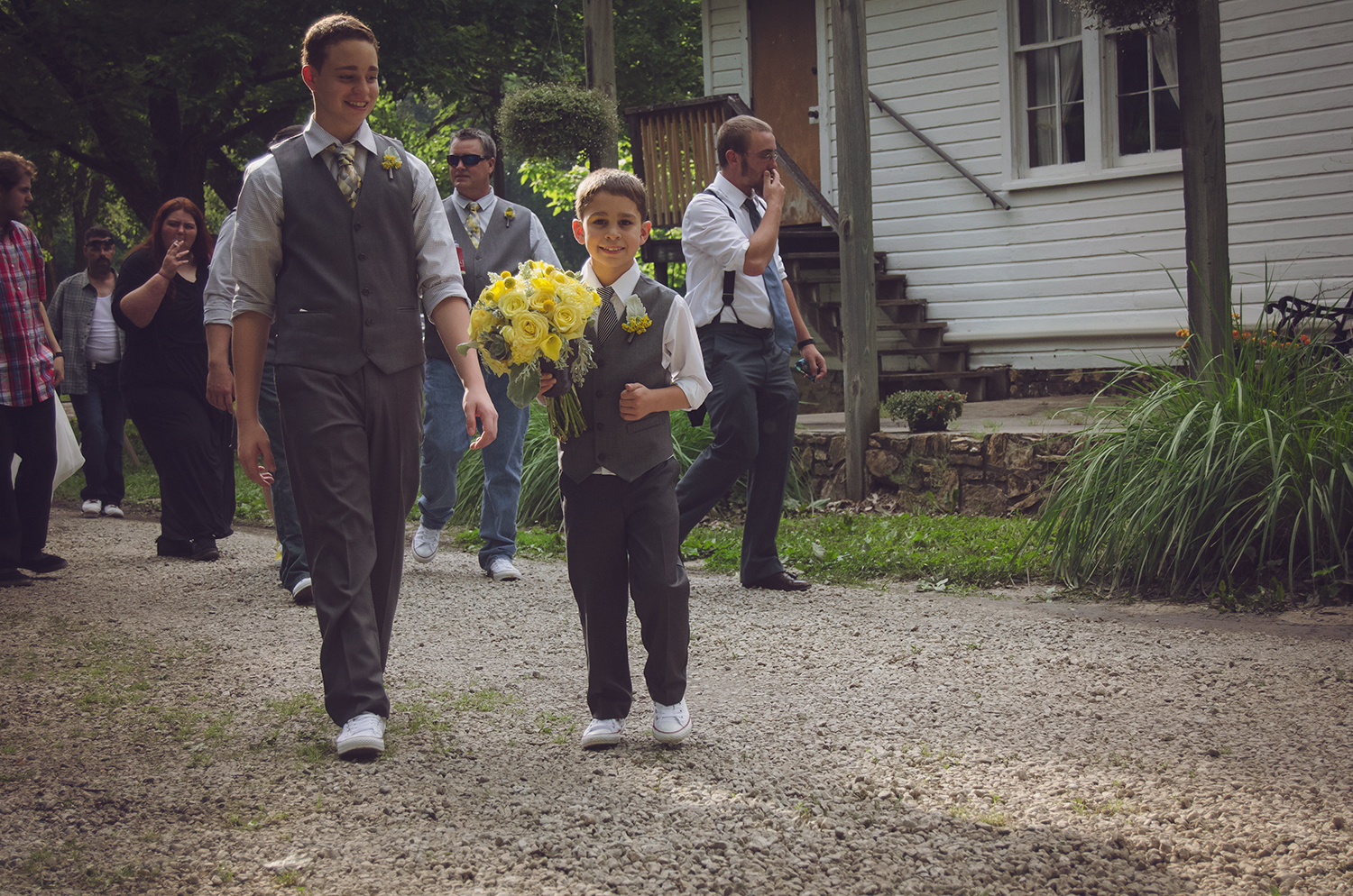 Both of their children were the absolute center of Julia and Davids happiness and boy did they look sharp!