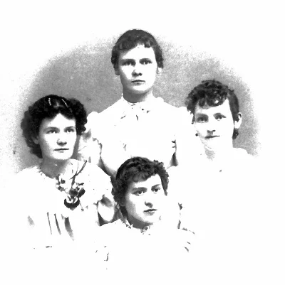Photo before 1899. Occasion unknown. Studio photograph by McKinley Back Row: Martha Florence Garrett; Right: Mary Francis (Fanny) Garrett Front Row: Edith Noe (a cousin); Left: Unkown