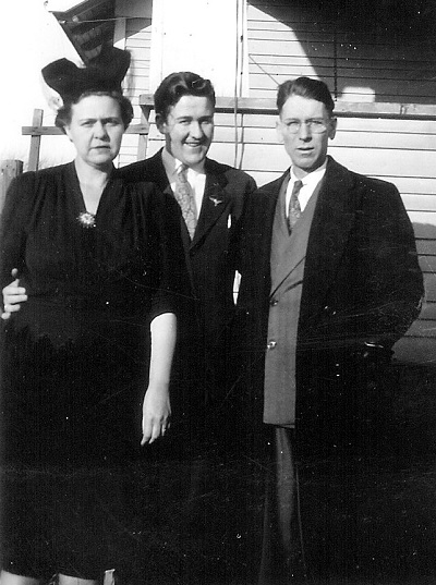 Zita, Maynard, and Kenneth Jones Undated photo, probably early 1940s, unknown location